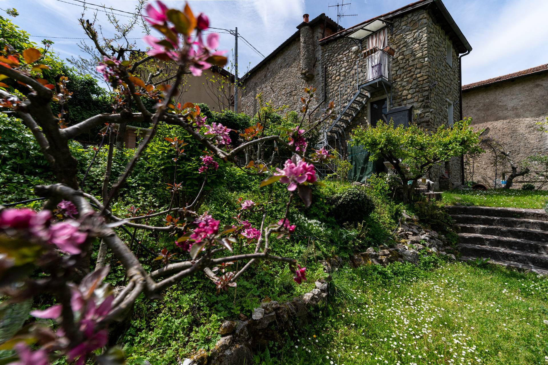 Casa di paese in vendita a Fabbriche di Vergemoli