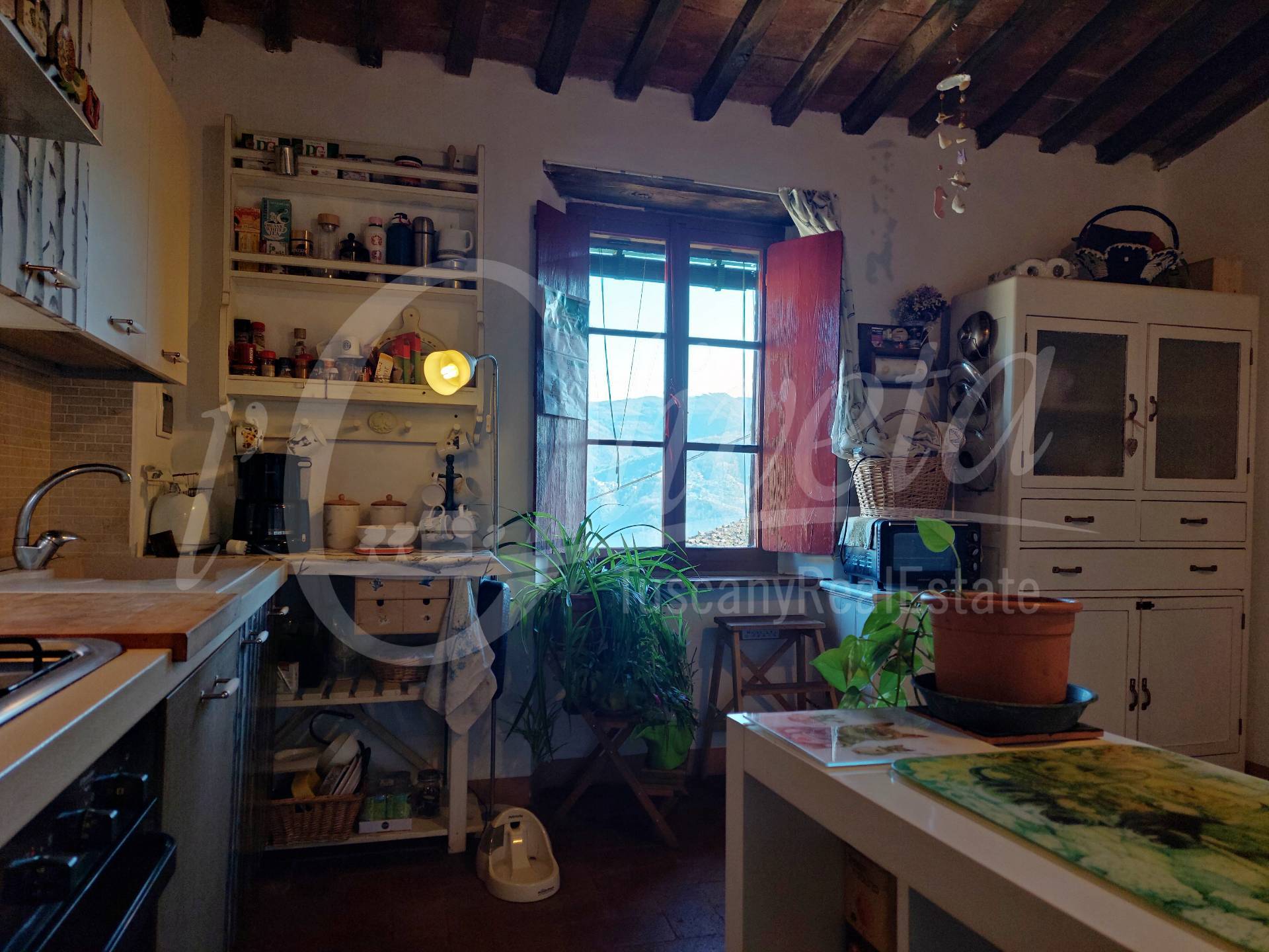 Casa di paese in vendita a Borgo a Mozzano, Oneta