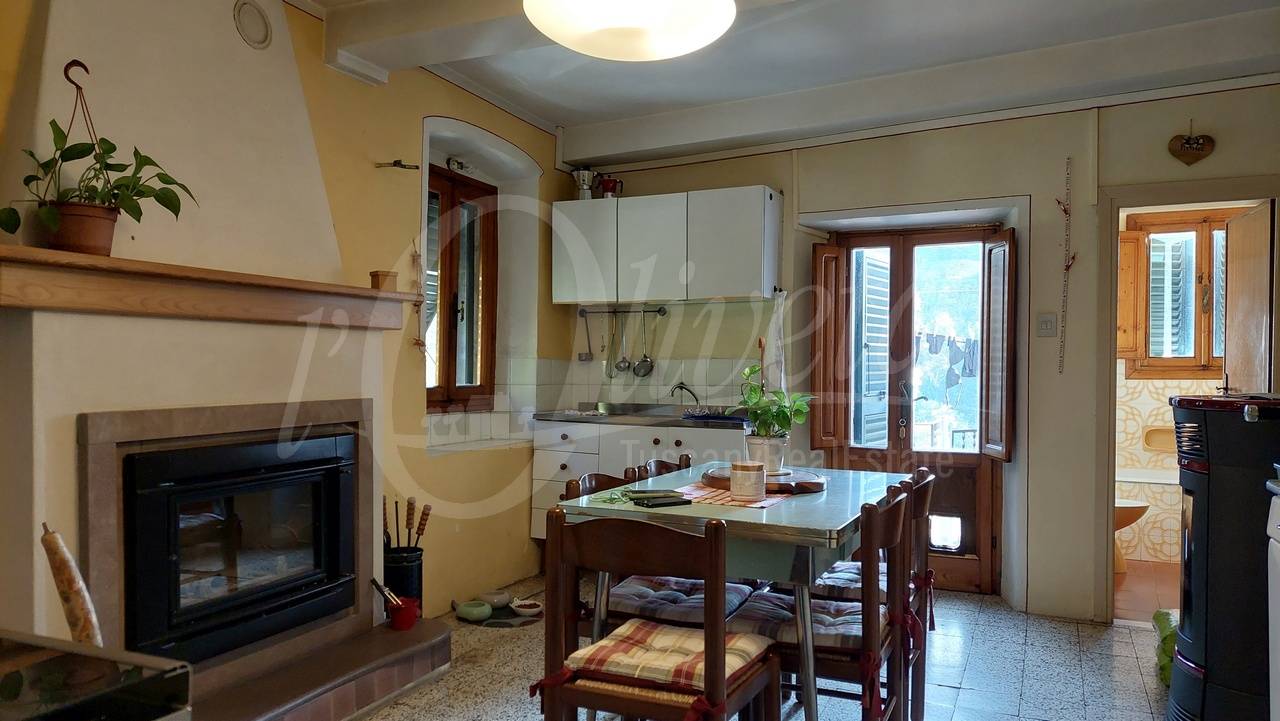 Rustico in vendita a Pescaglia