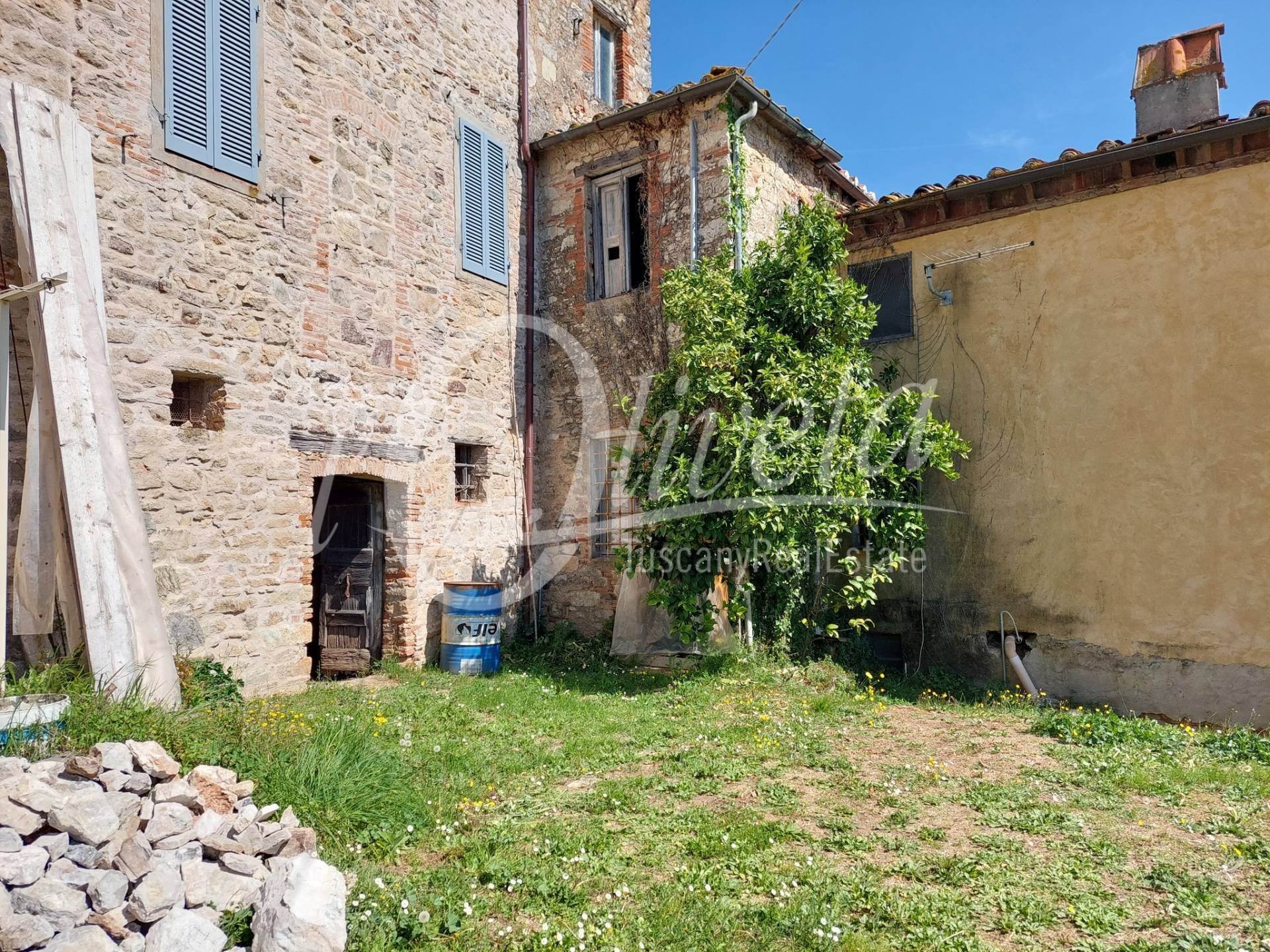 Casa semindipendente in vendita a Camaiore, colline di Camaiore