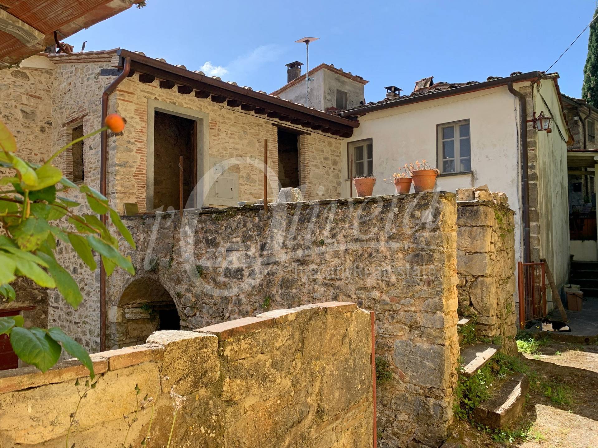 Casa semindipendente in vendita a Camaiore, colline di Camaiore