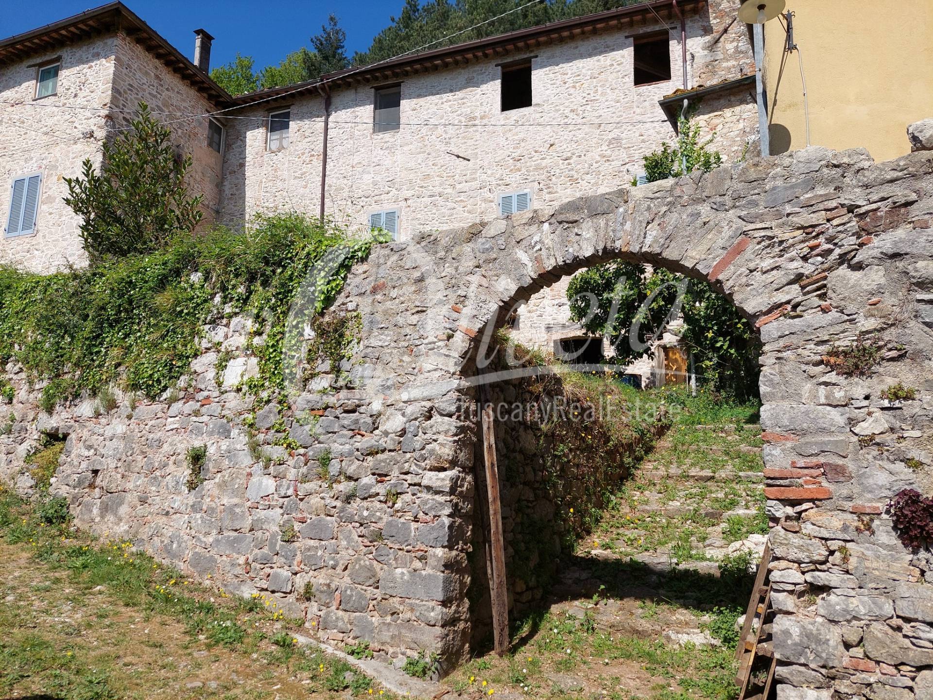 Casa semindipendente in vendita a Camaiore, colline di Camaiore