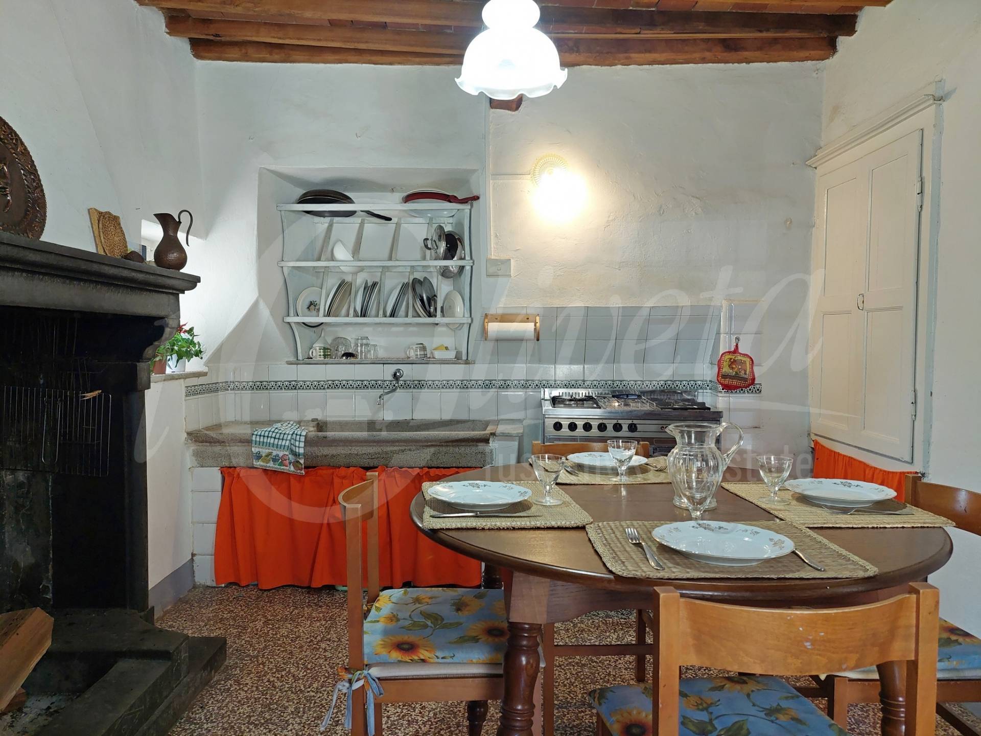 Casa semindipendente in vendita a Bagni di Lucca, San Cassiano di Cotroni
