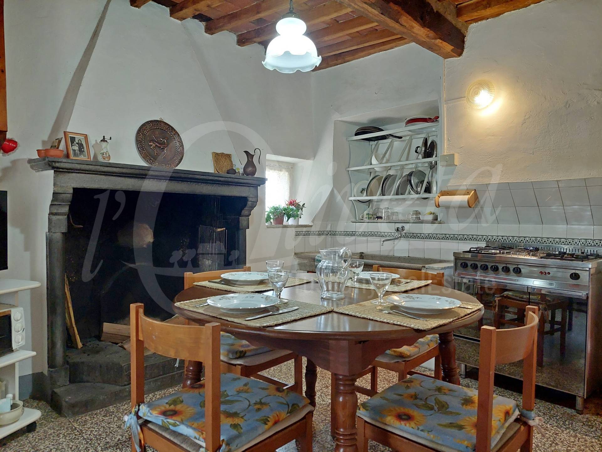 Casa semindipendente in vendita a Bagni di Lucca, San Cassiano di Cotroni