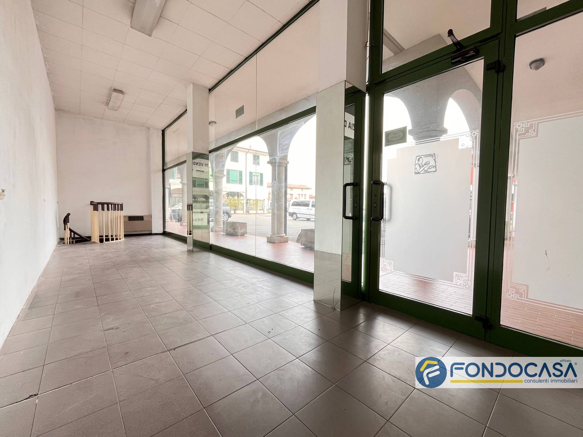 Locale commerciale in vendita a Ospitaletto