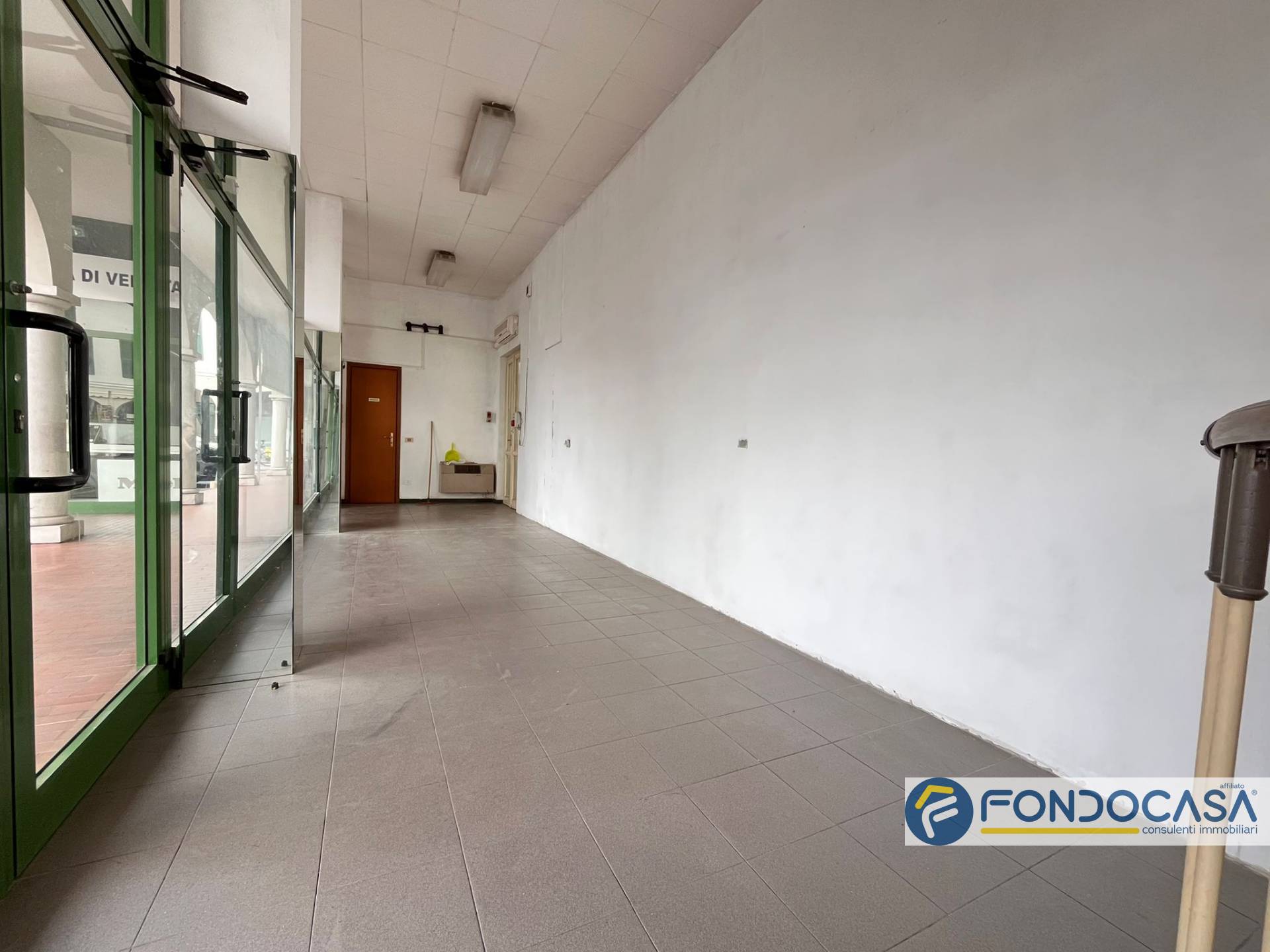 Locale commerciale in vendita a Ospitaletto