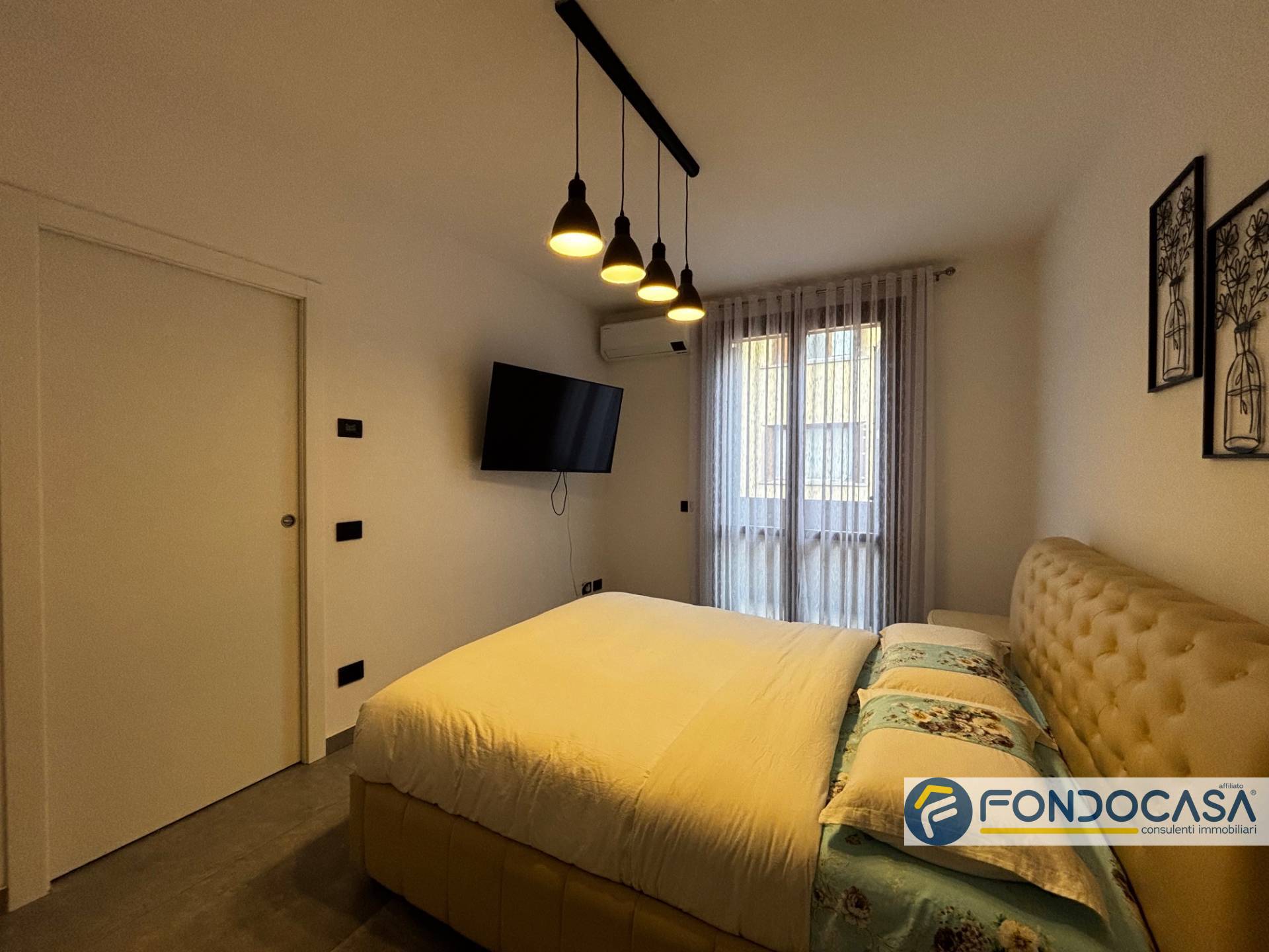 Villa in vendita a Calcinate