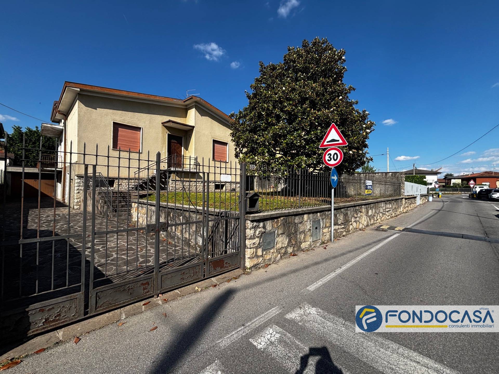 Casa singola in vendita a Grumello del Monte