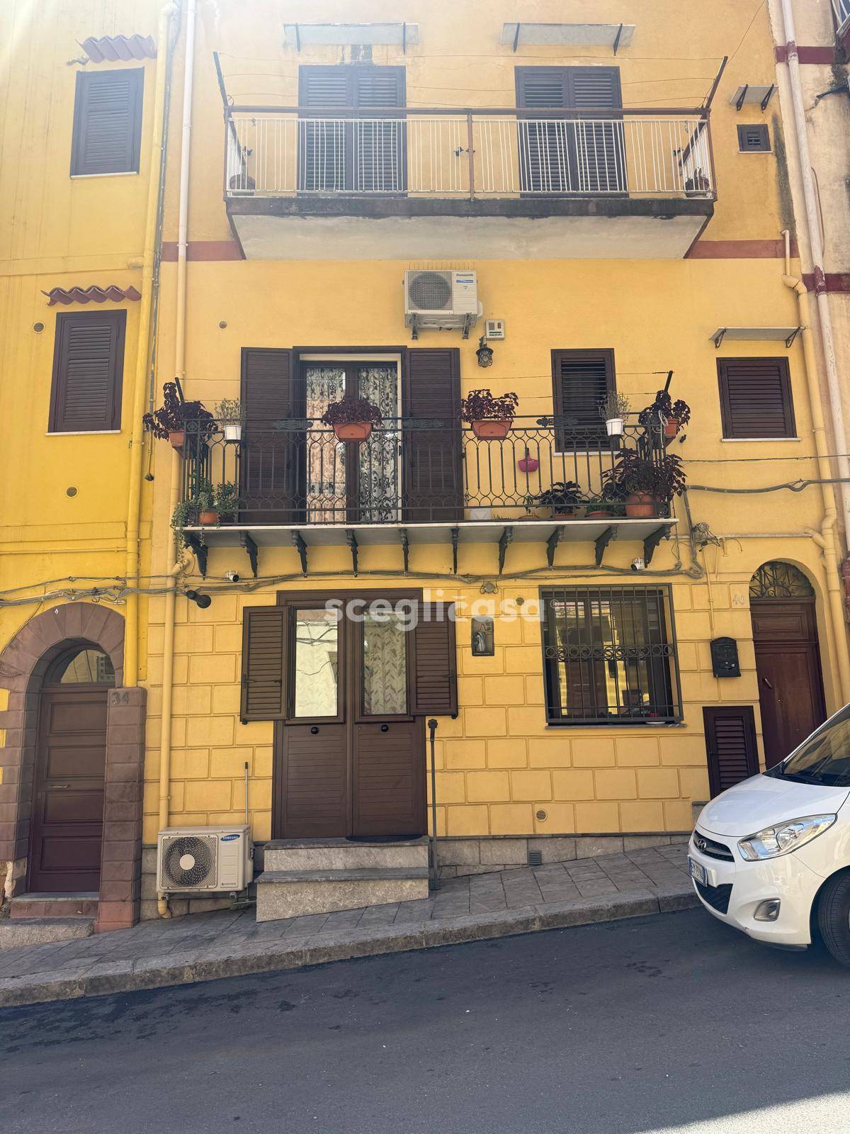 Stabile/Palazzo in vendita a Carini, Villagrazia di Carini