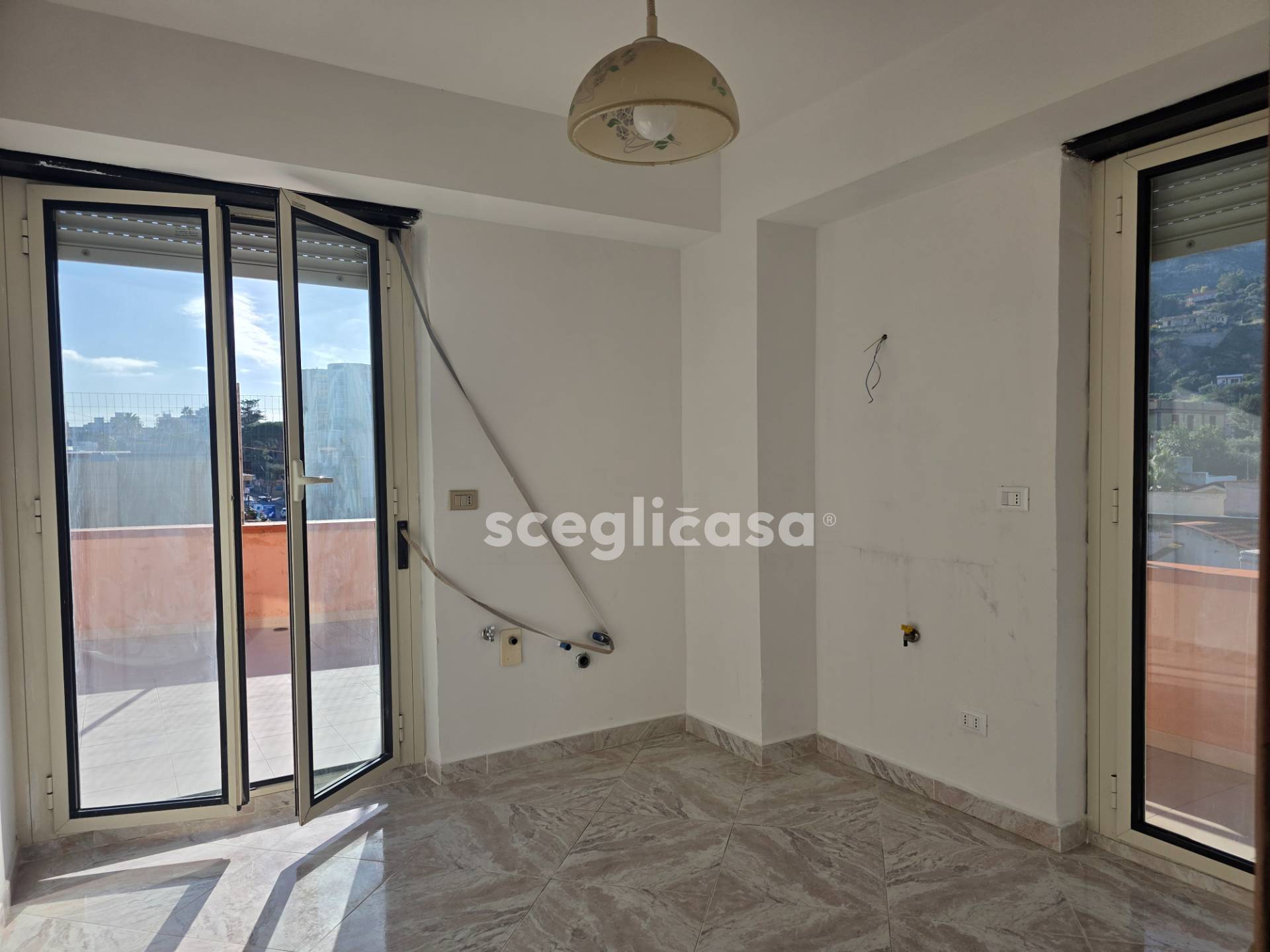 Attico in affitto a Palermo, Sferracavallo