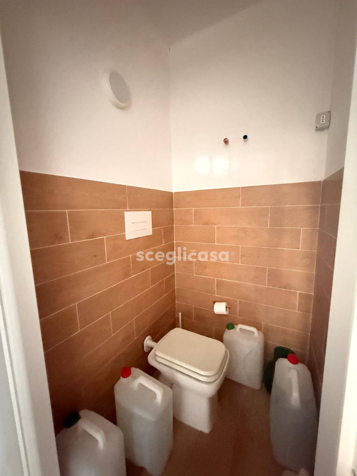 Locale commerciale in affitto a Palermo
