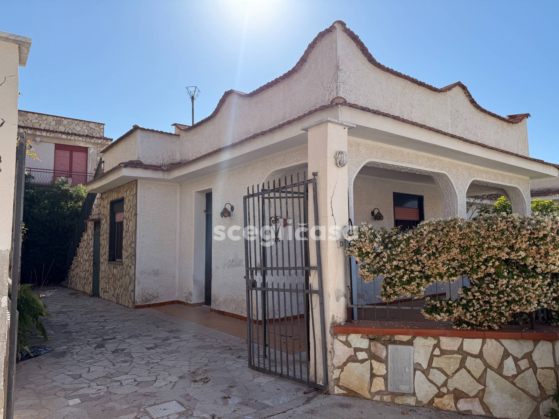 Villa in vendita a Carini, J. Walker