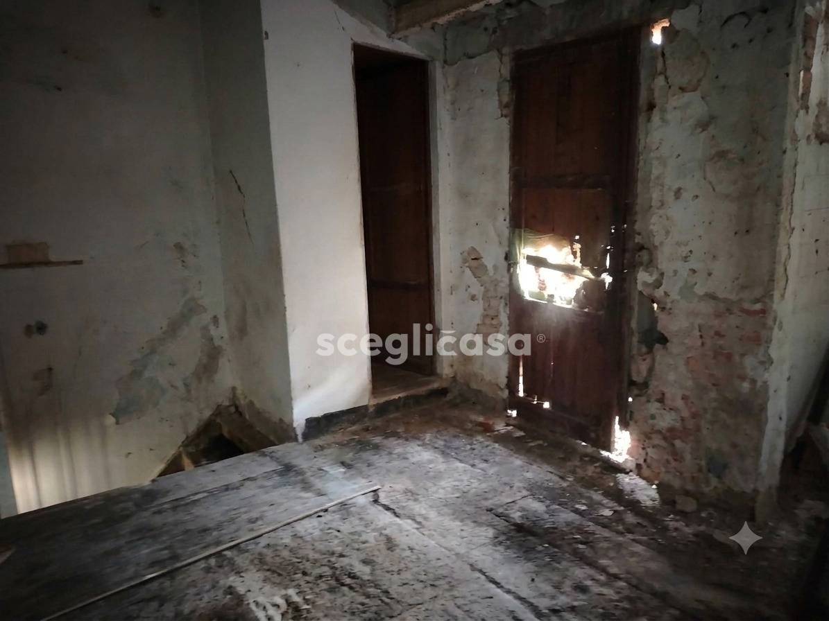 Stabile/Palazzo in vendita a Carini, Centro Storico