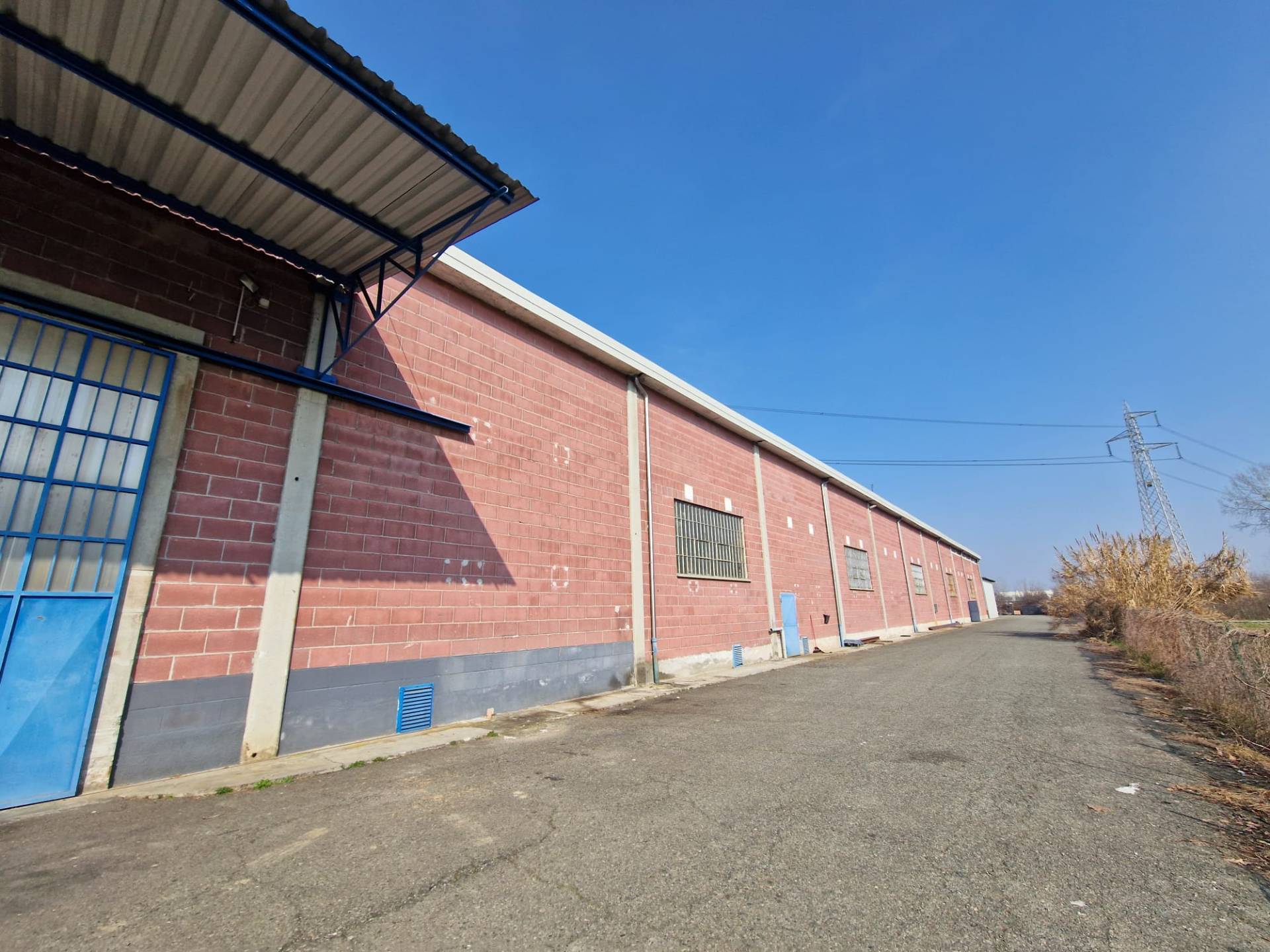 Capannone in vendita a Mappano