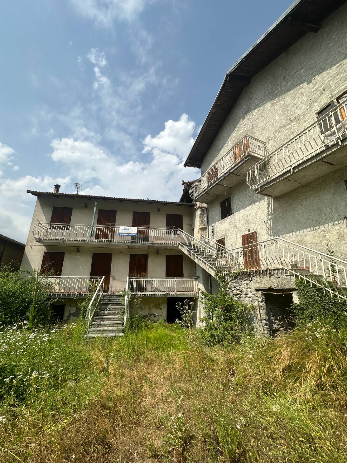 Palazzina in vendita a Gravere