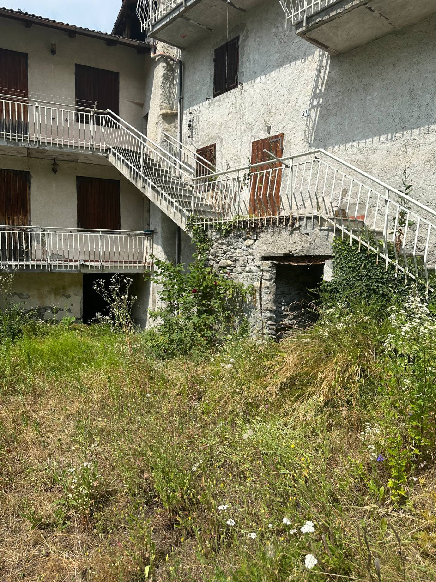 Palazzina in vendita a Gravere