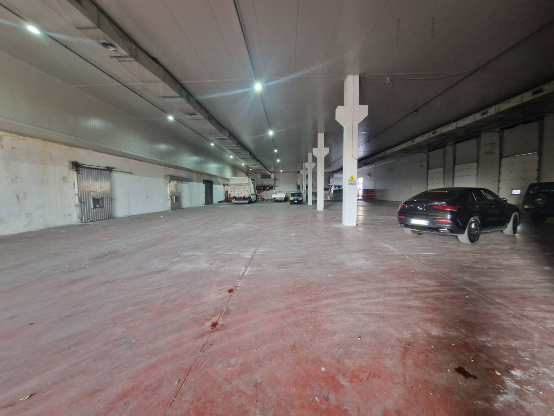 Capannone in affitto a Lein, Lein