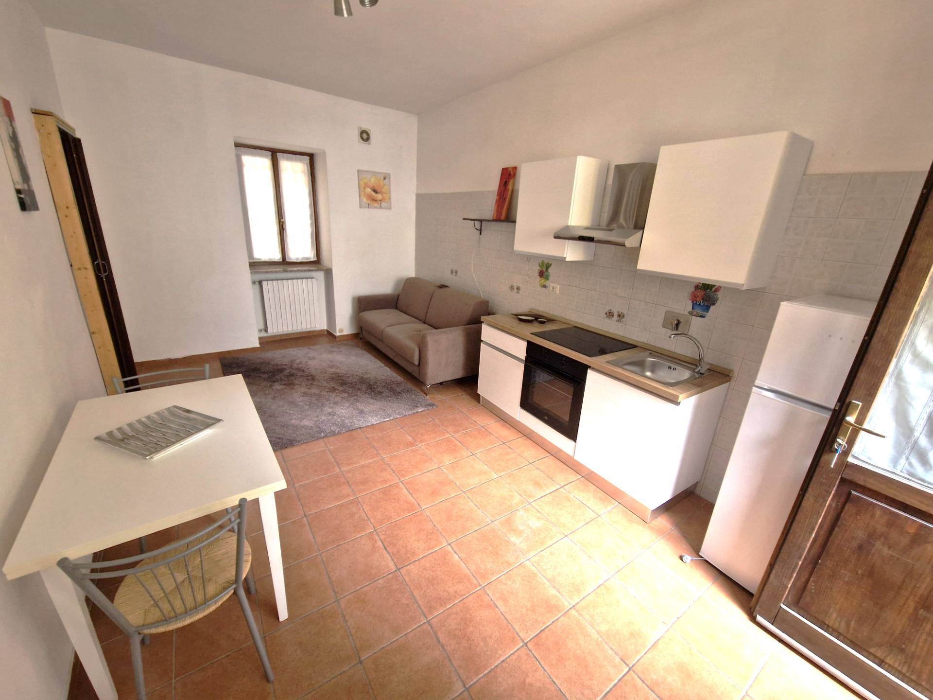 Monolocale in affitto a Lein