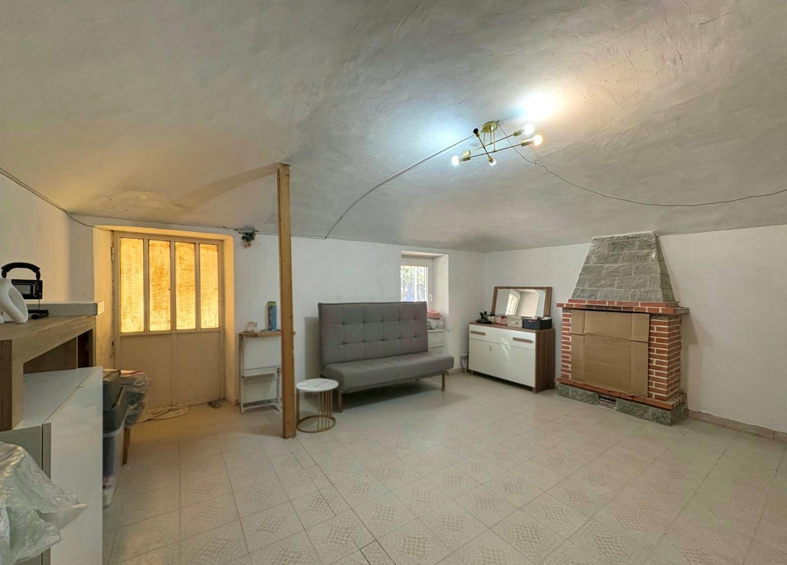 Rustici / cascine / case in vendita a Lein, Lein