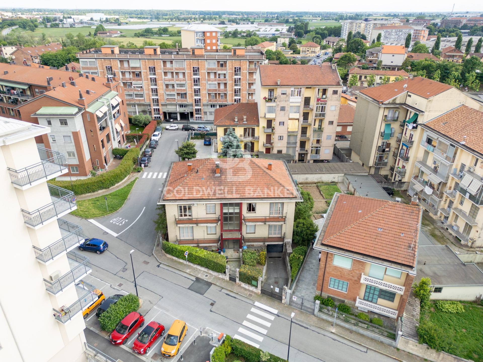 Stabile / Palazzo in vendita a Beinasco