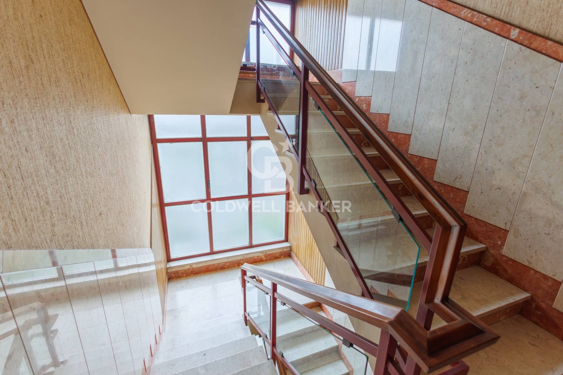 Stabile / Palazzo in vendita a Beinasco