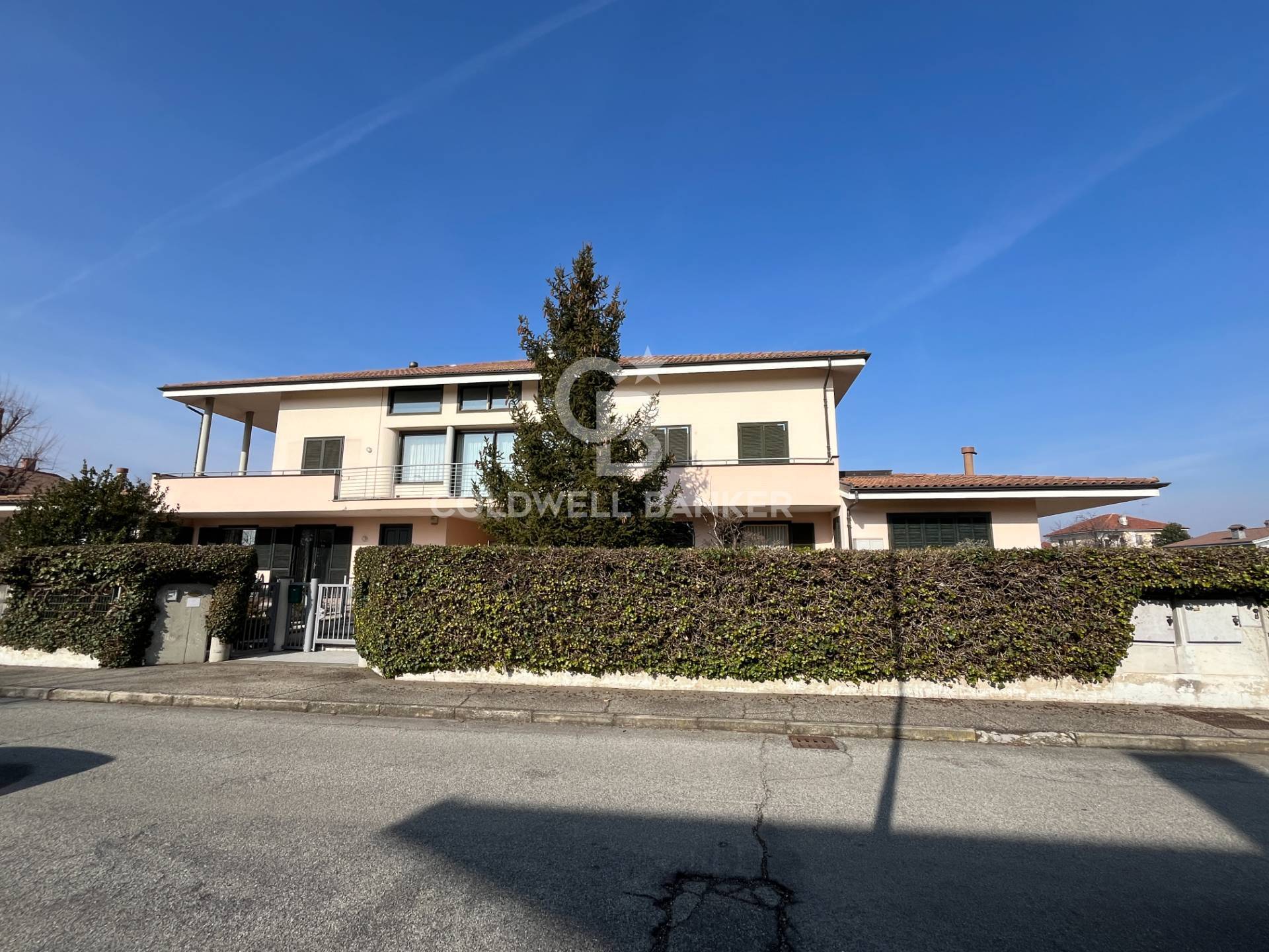 Attico in affitto a Piscina, Baudi