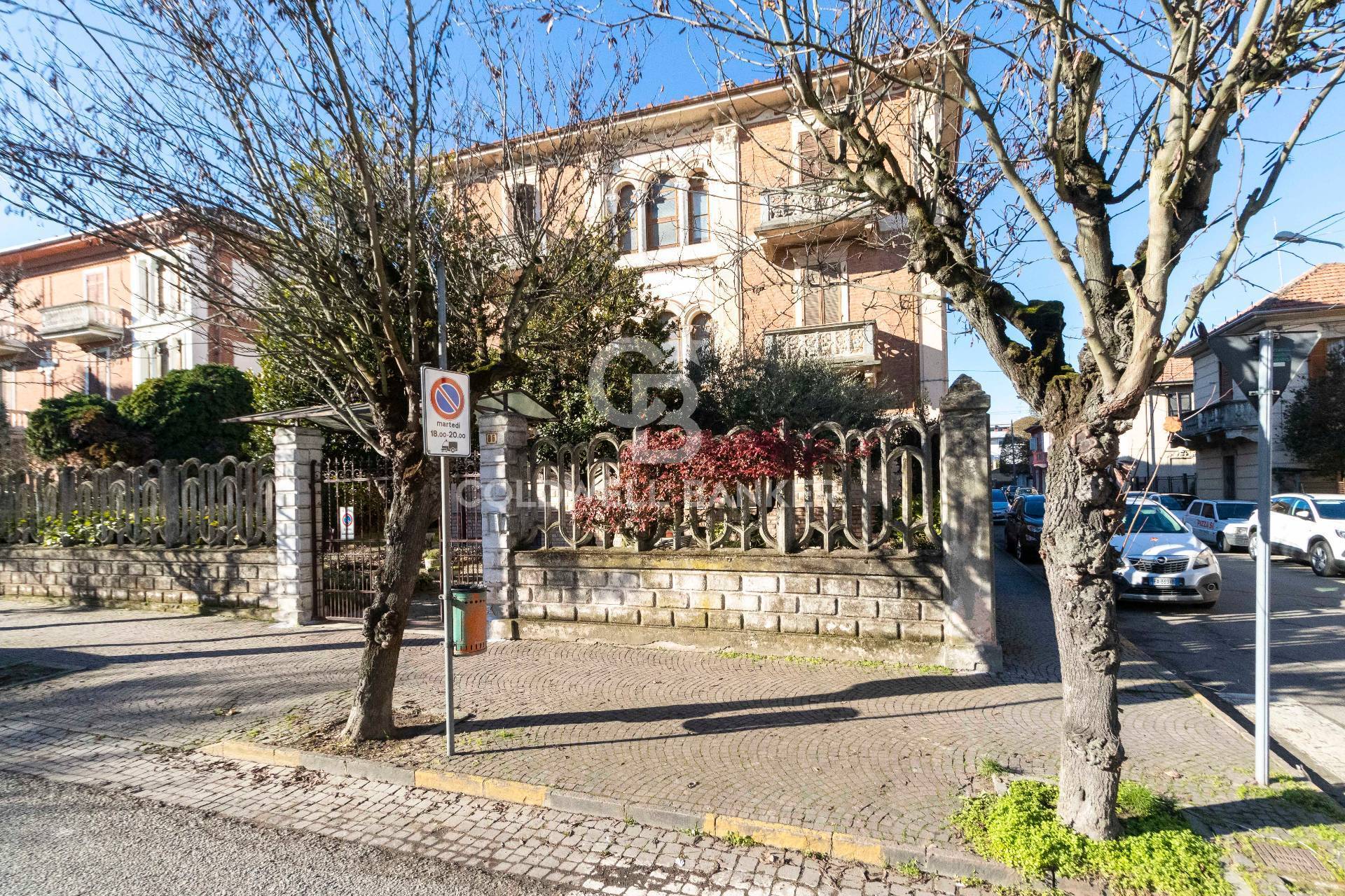 Palazzo in vendita a Valenza