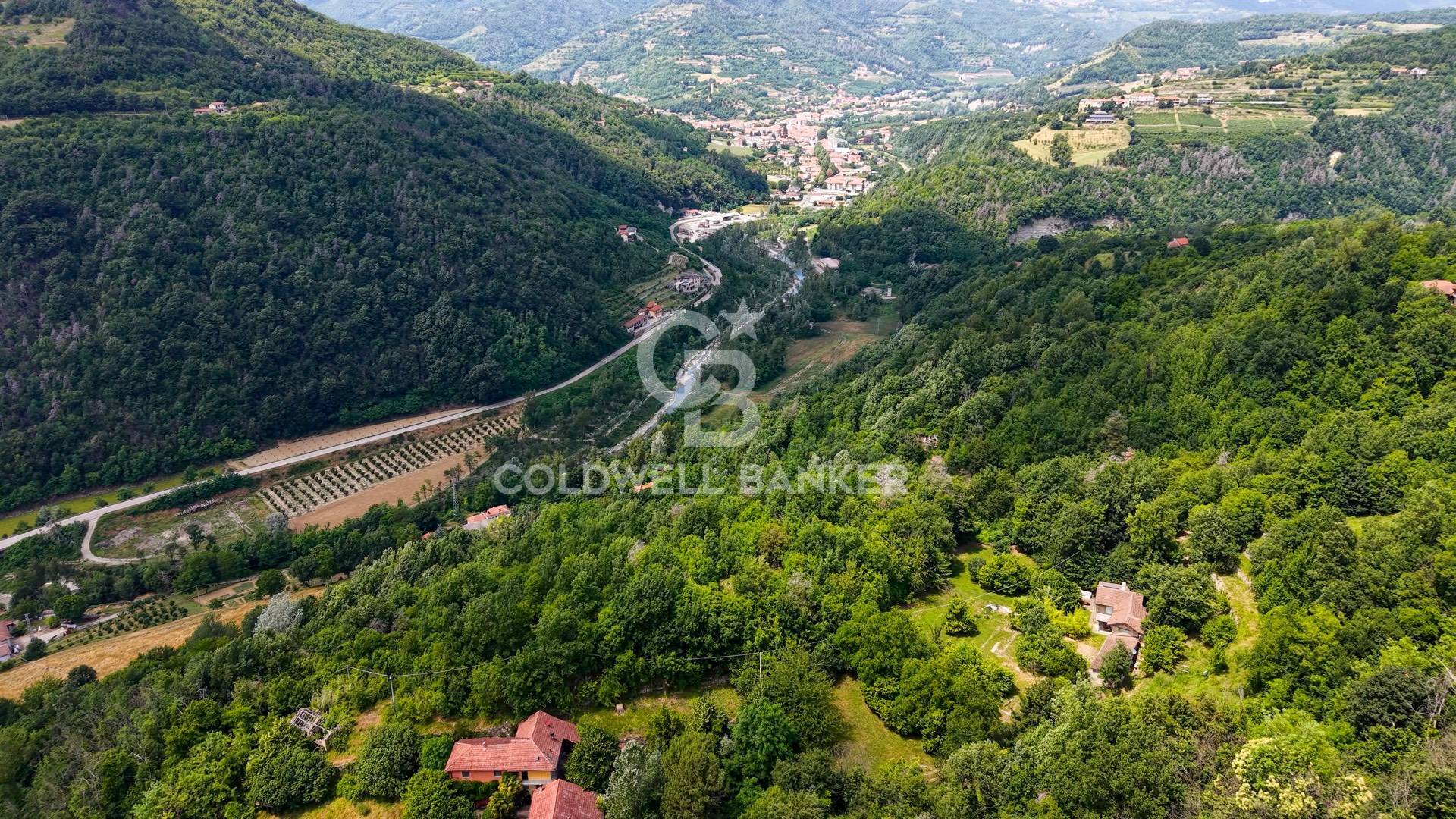 Casa indipendente in vendita a Cortemilia
