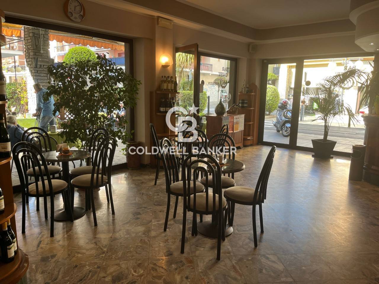 Bar / Caffetteria in vendita a Andora