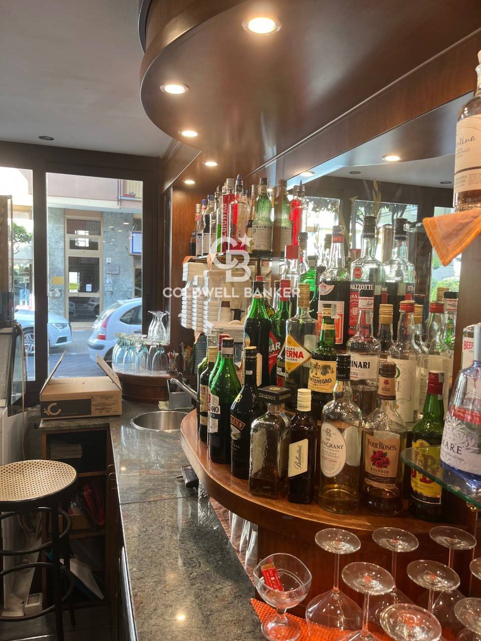 Bar / Caffetteria in vendita a Andora