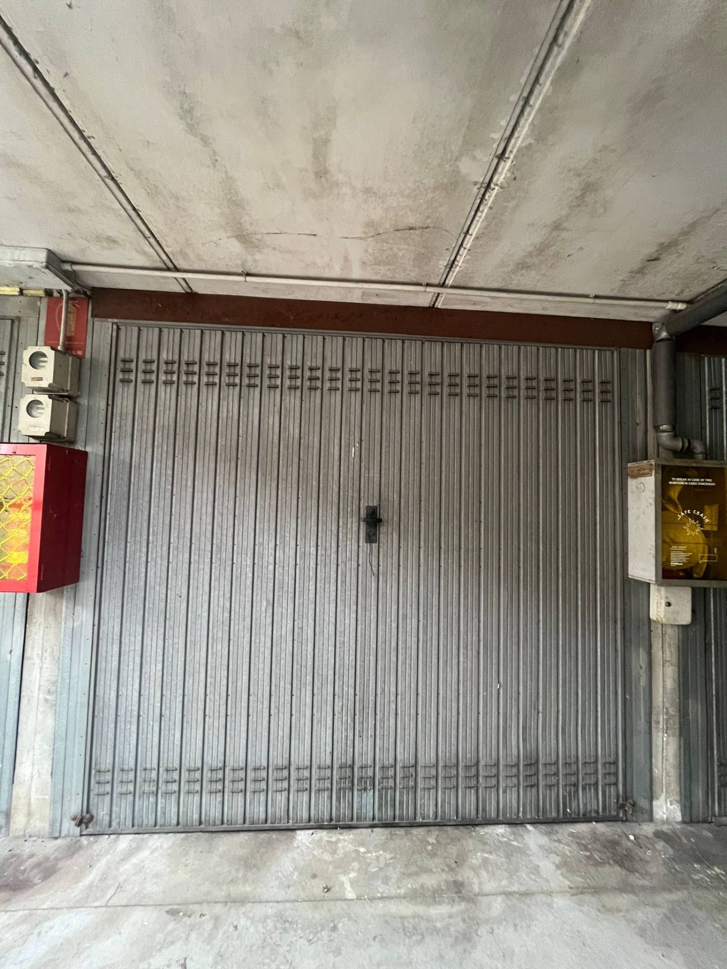 Box o garage in vendita a Beinasco