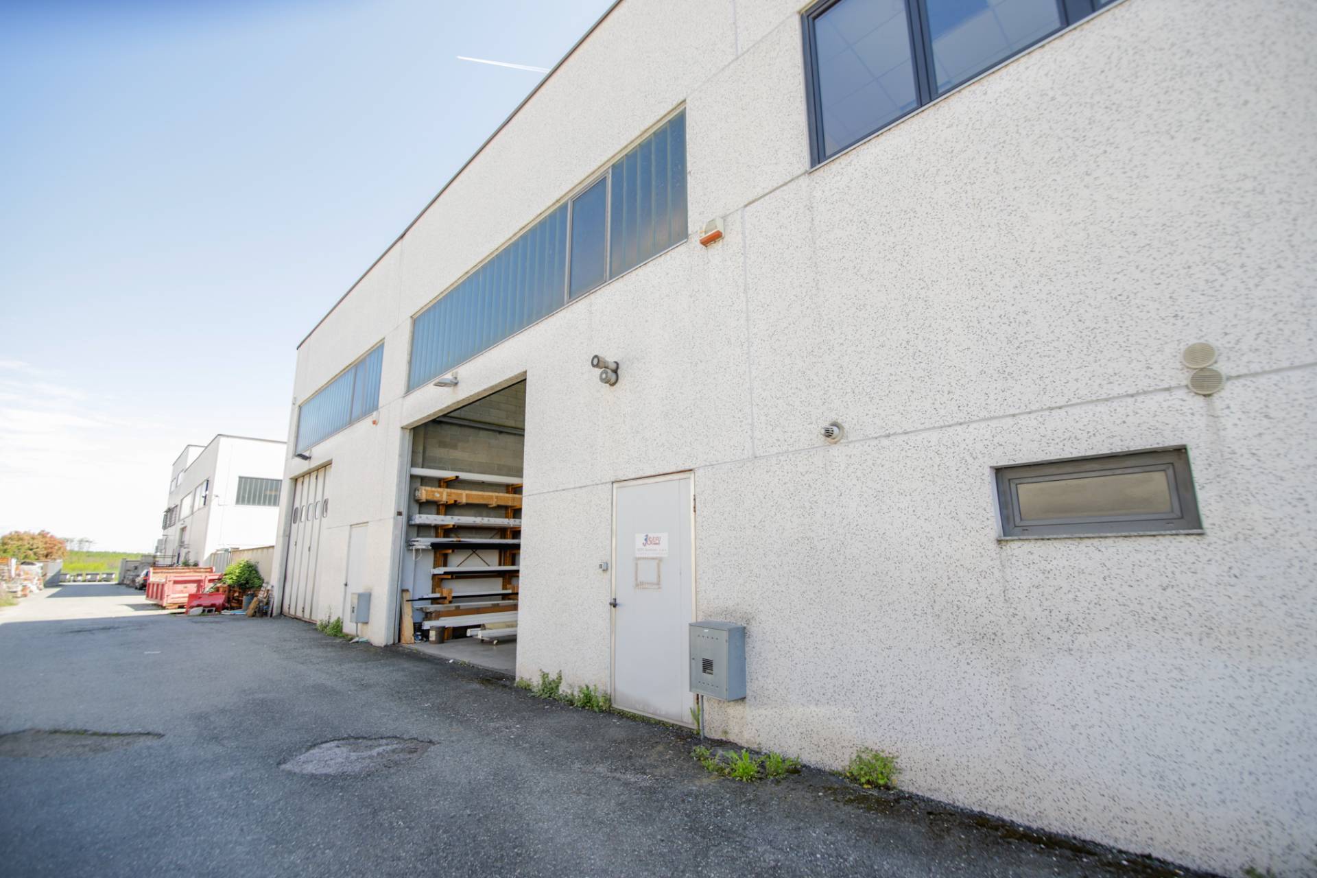 Capannone in vendita a Volpiano