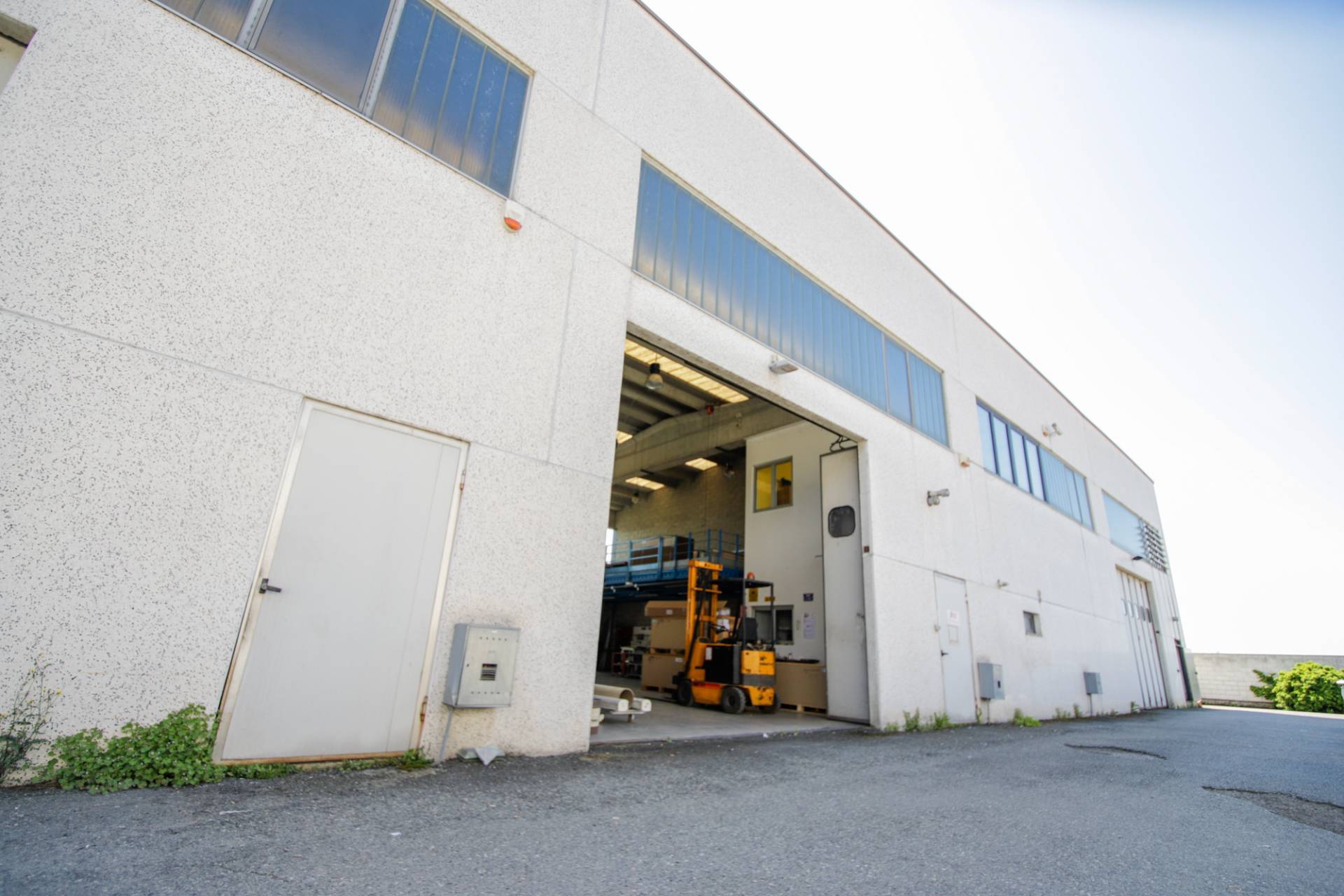 Capannone in vendita a Volpiano