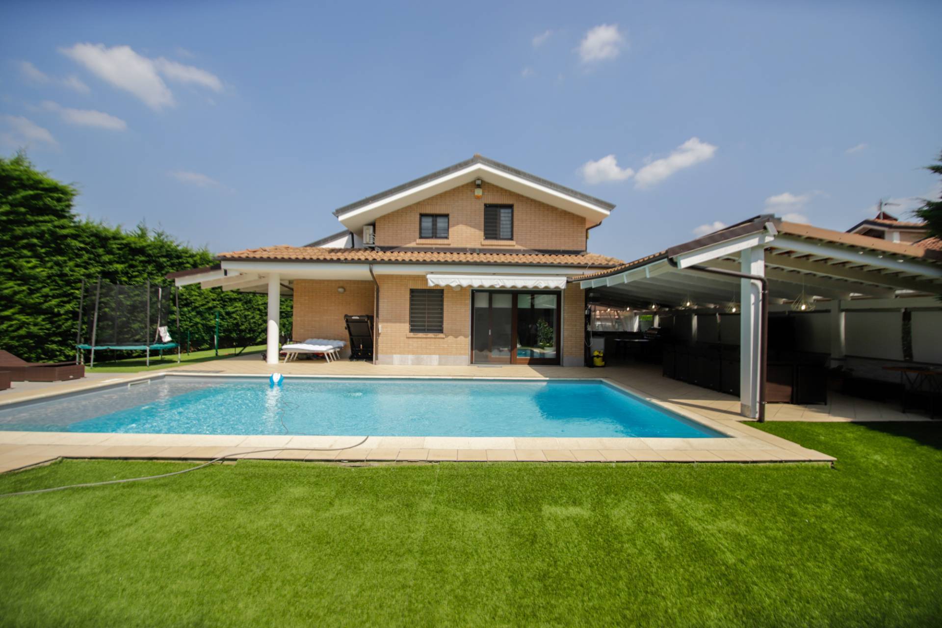 Villa singola in vendita a Rivarossa