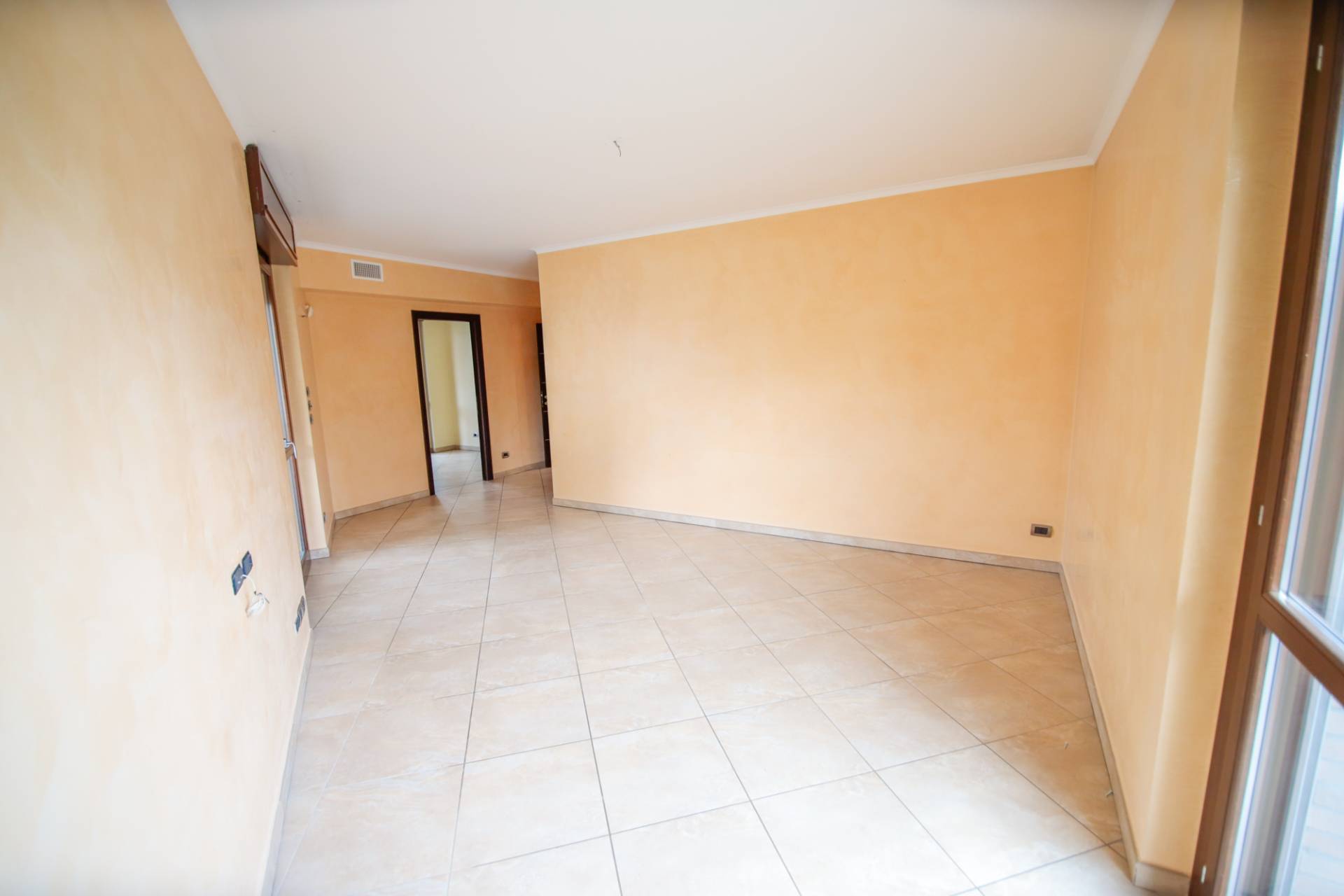 appartamento con giardino in vendita a Volpiano