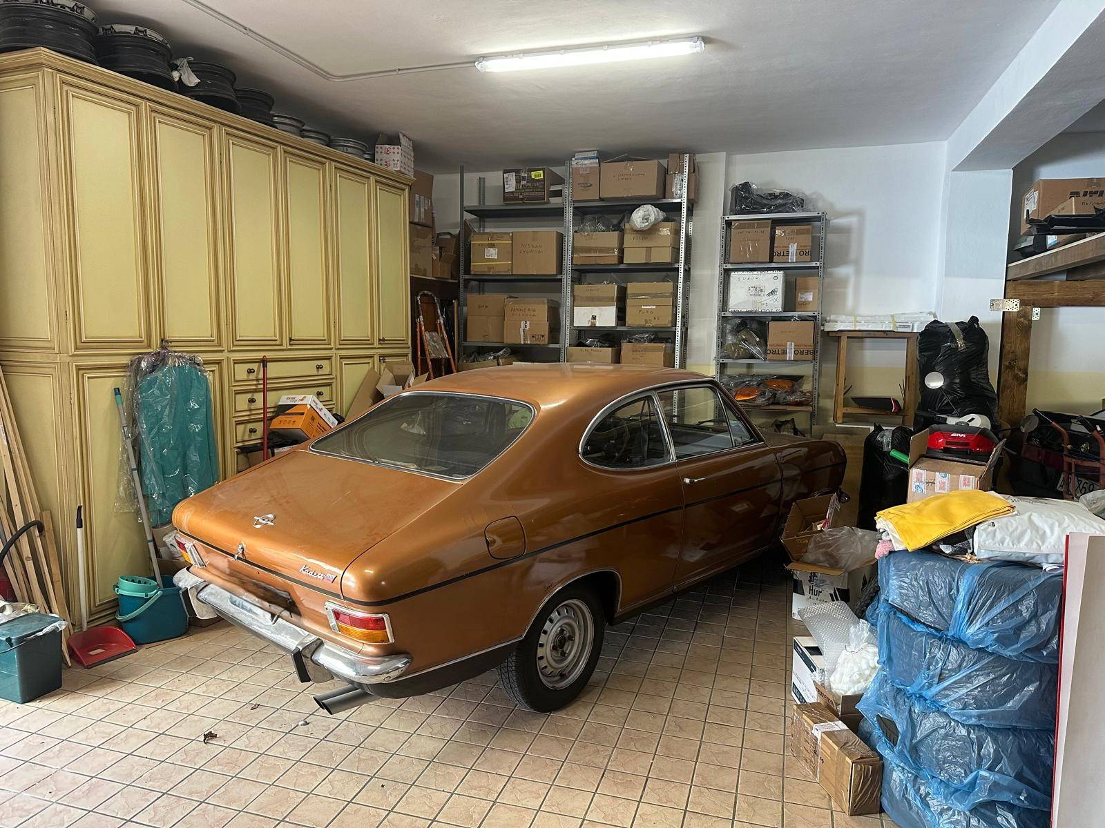 Box o garage in vendita a Torino