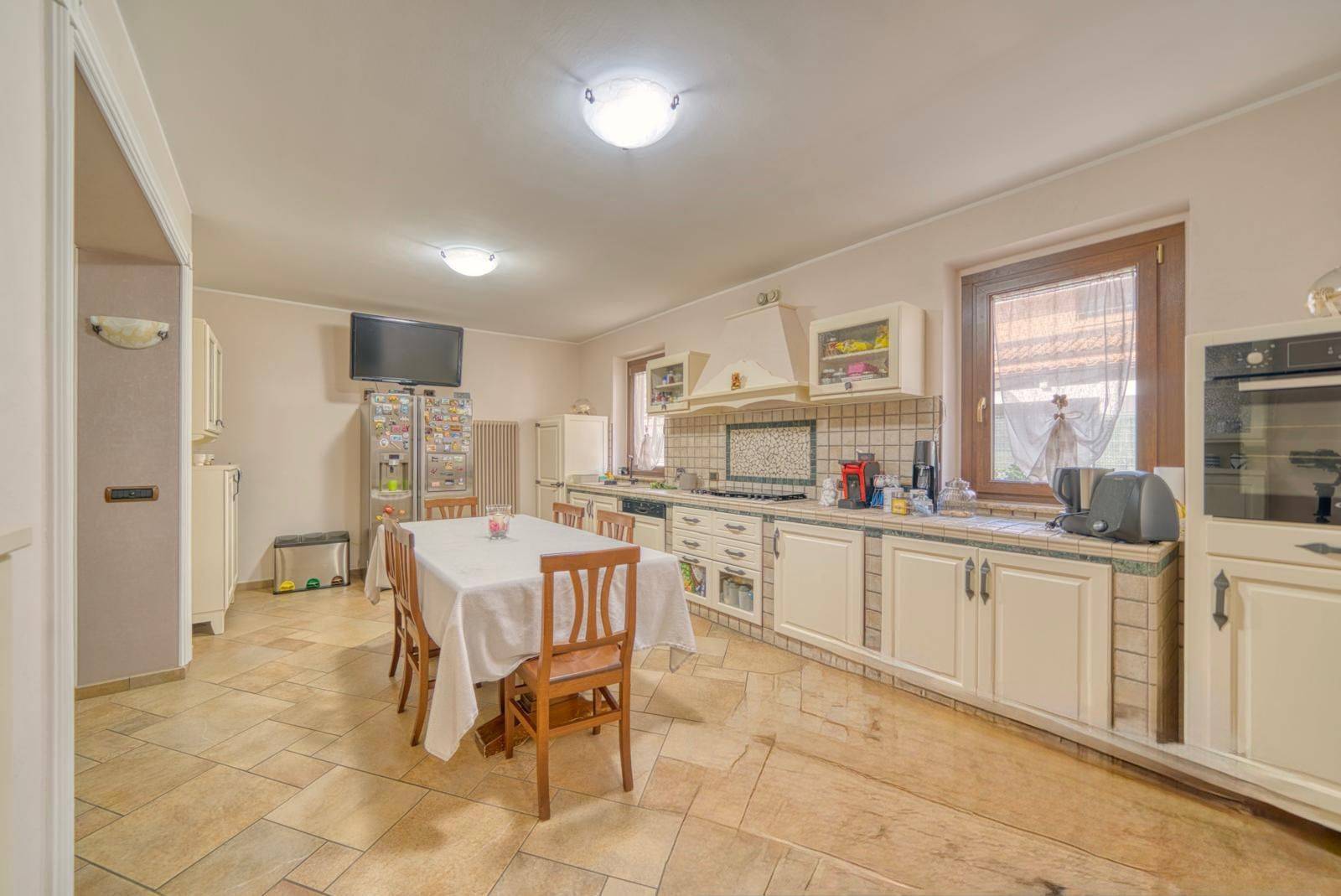 Casa indipendente in vendita a Rivarossa