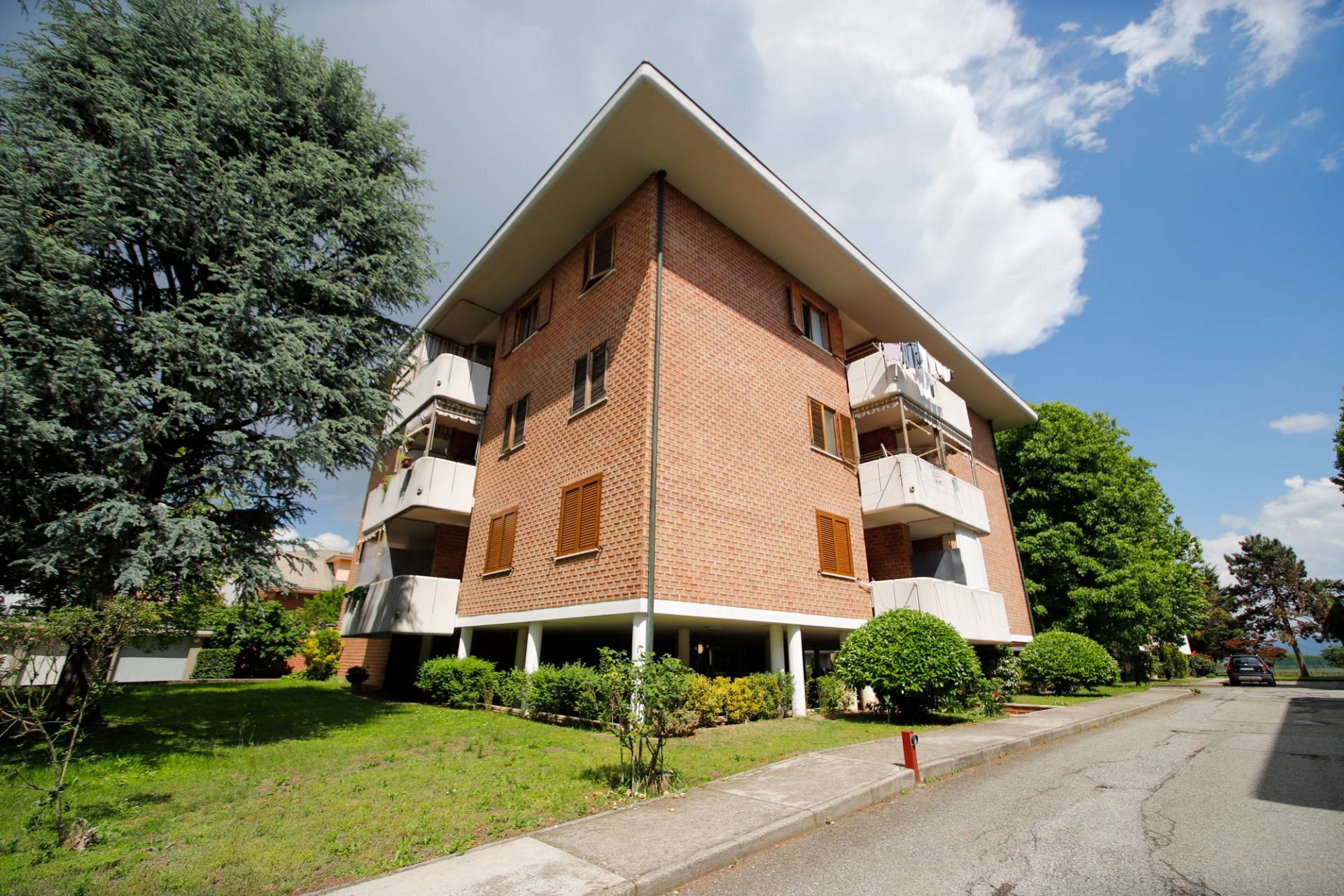 5 locali in vendita a Volpiano