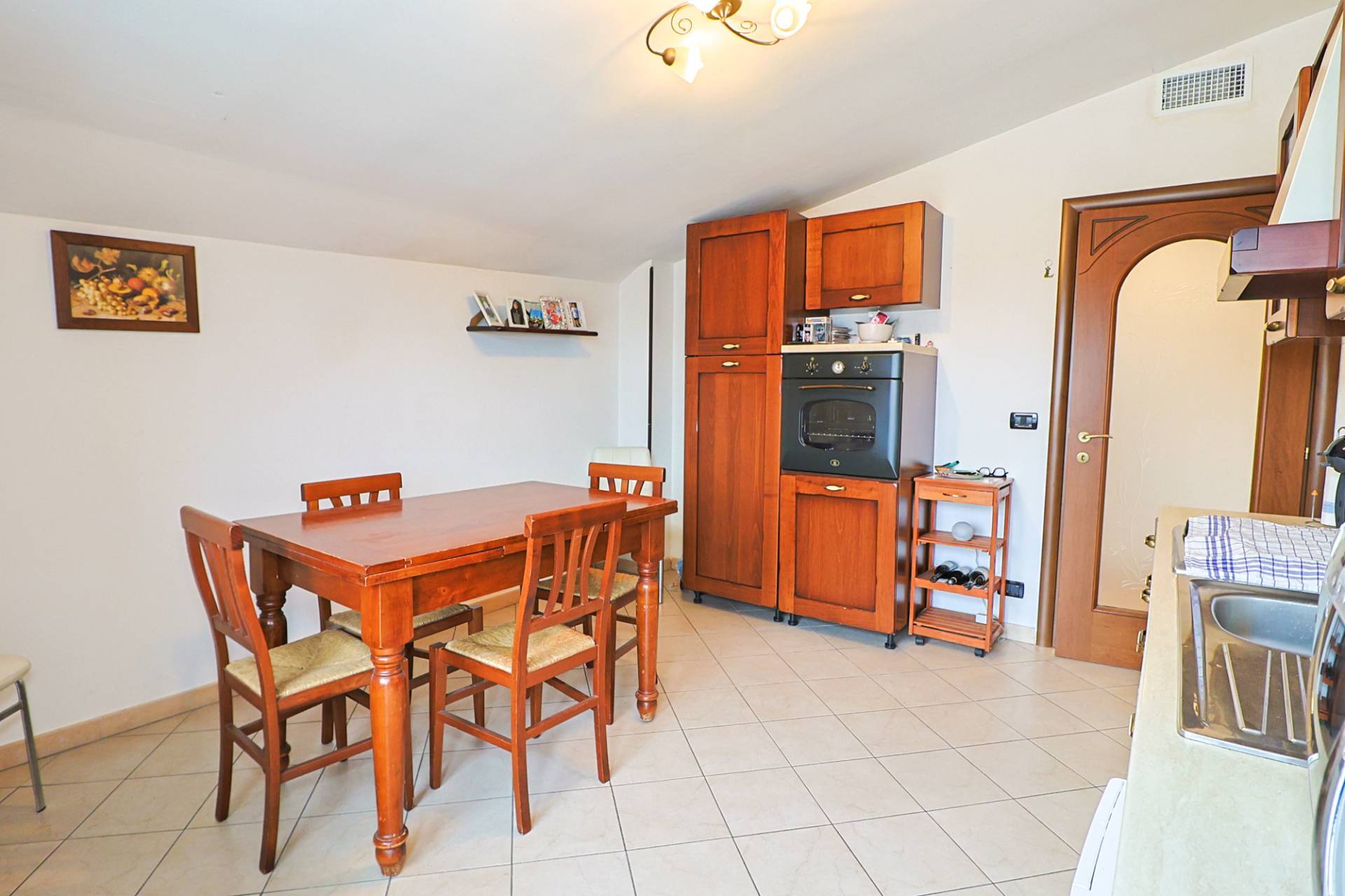 appartamento con terrazzo in vendita a Volpiano