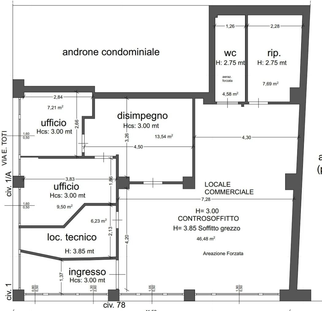 Locale commerciale in affitto a Bari, Carrassi