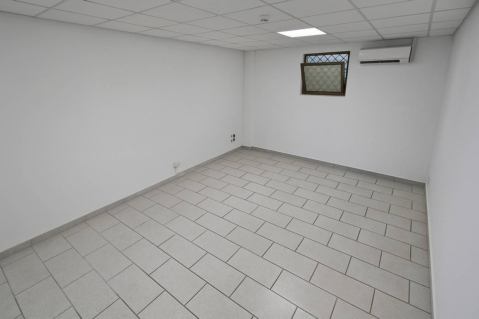 Capannone in vendita a Casamassima