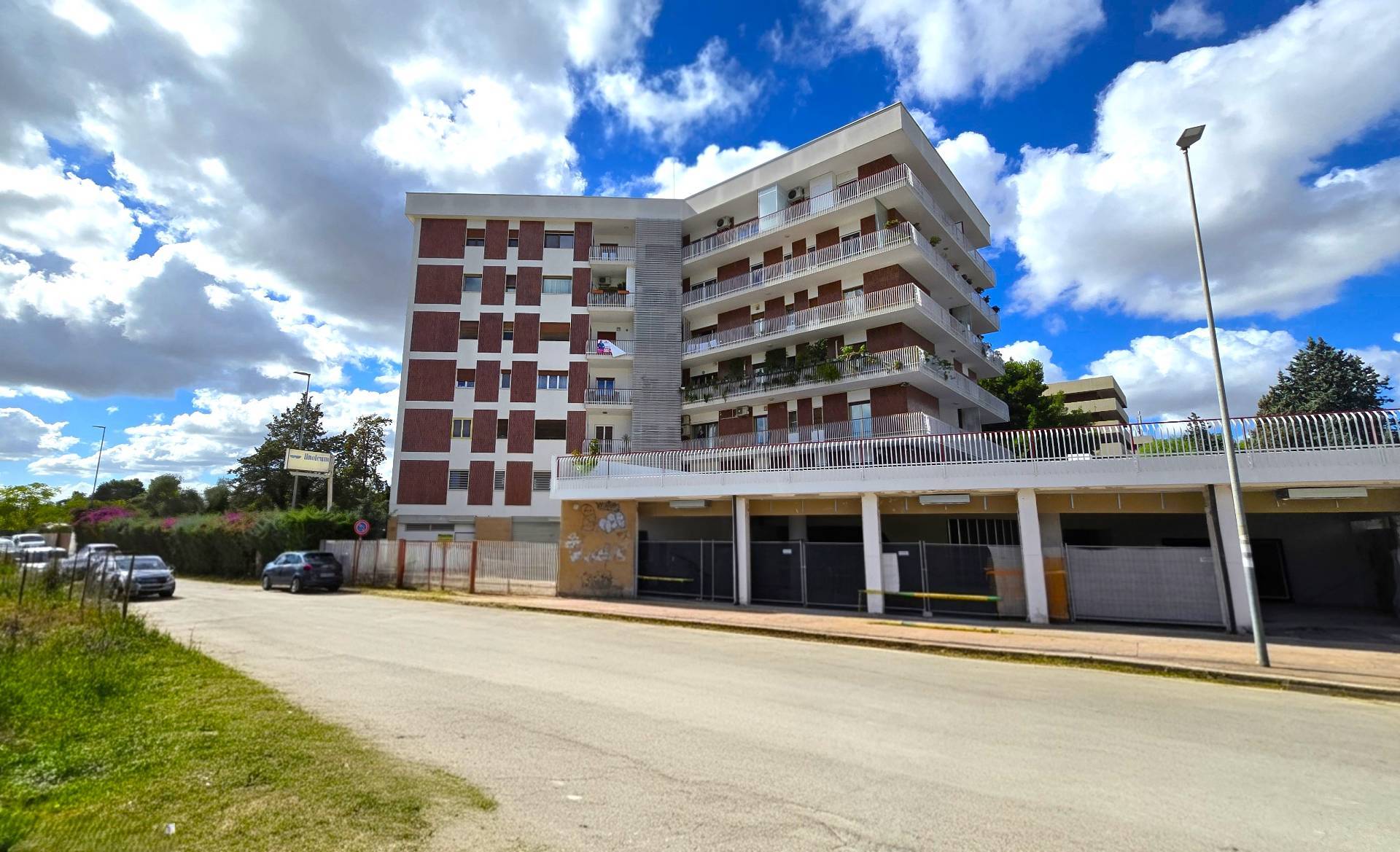 Deposito in vendita a Bari, S. Pasquale