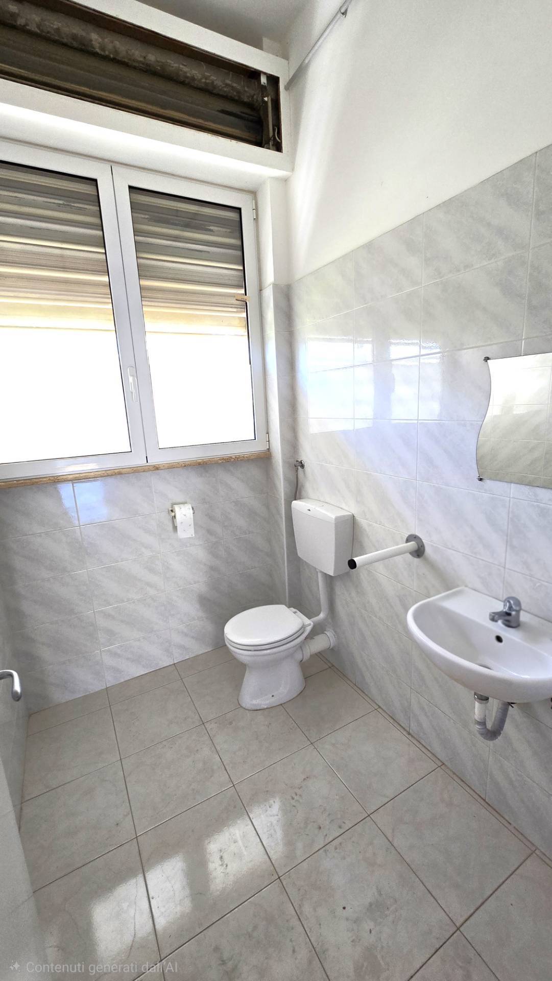 Deposito in vendita a Bari, S. Pasquale