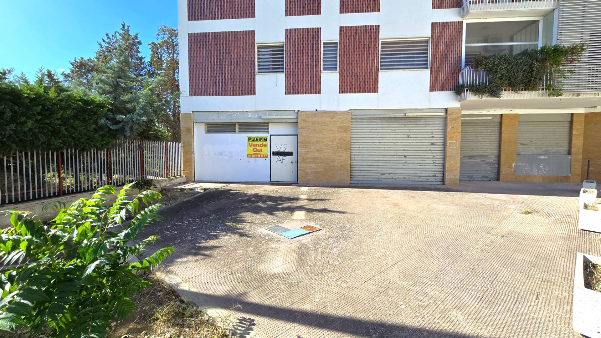 Deposito in vendita a Bari, S. Pasquale