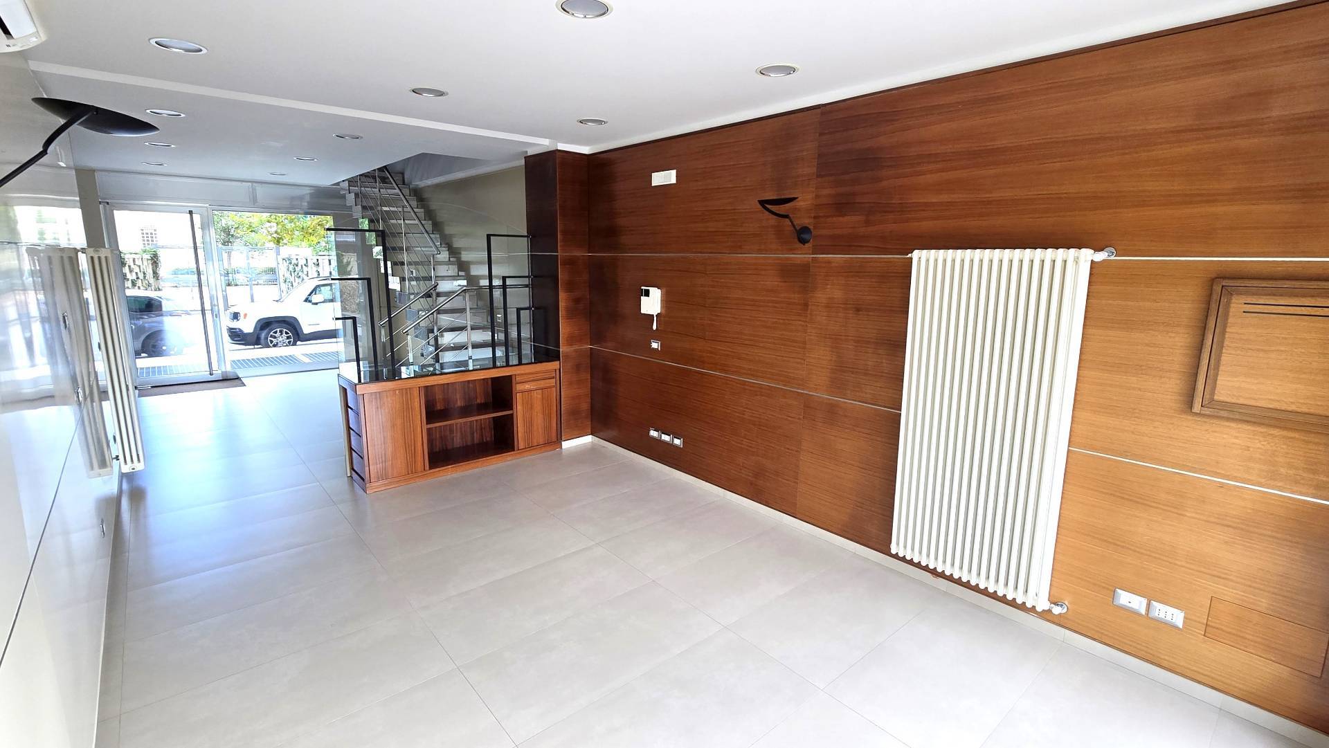 Studio/Ufficio in affitto a Bari, S. Pasquale