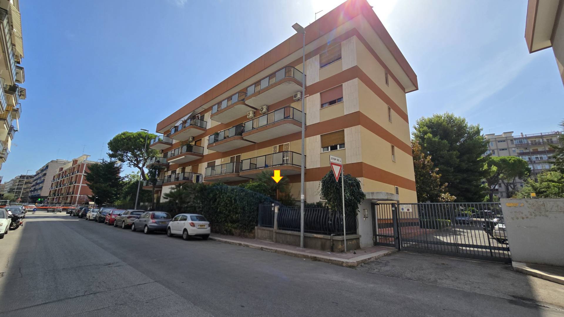 Locale commerciale in vendita a Bari, S. Pasquale