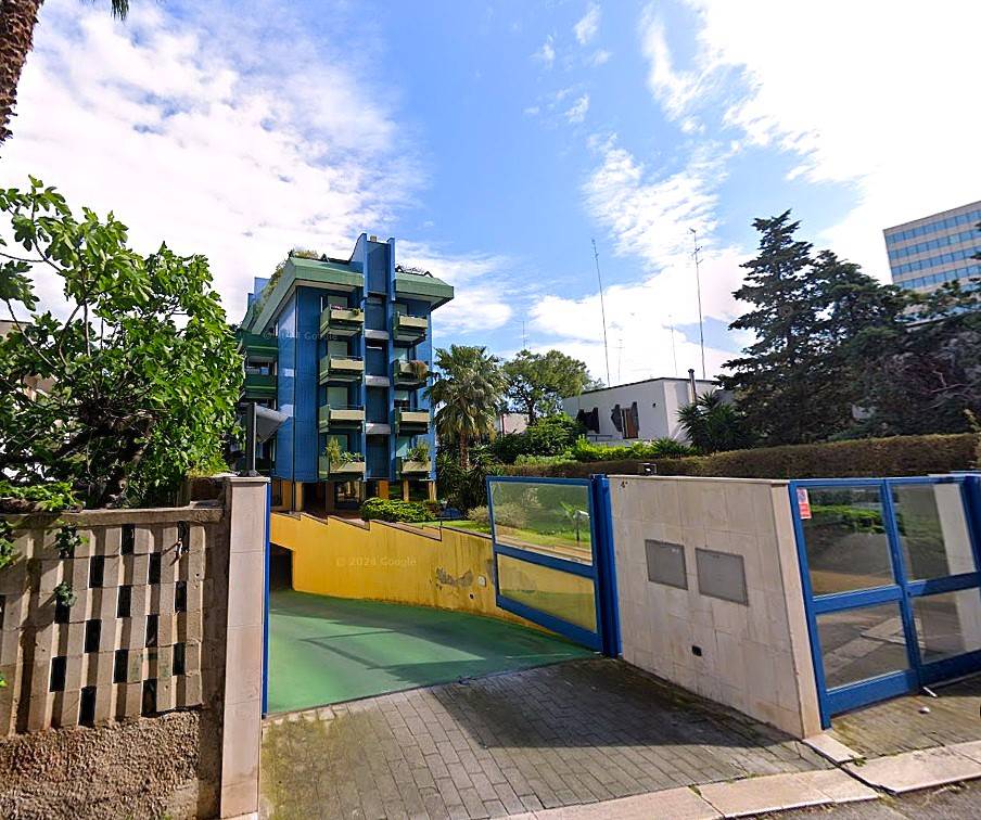 Box o garage in vendita a Bari, S. Pasquale