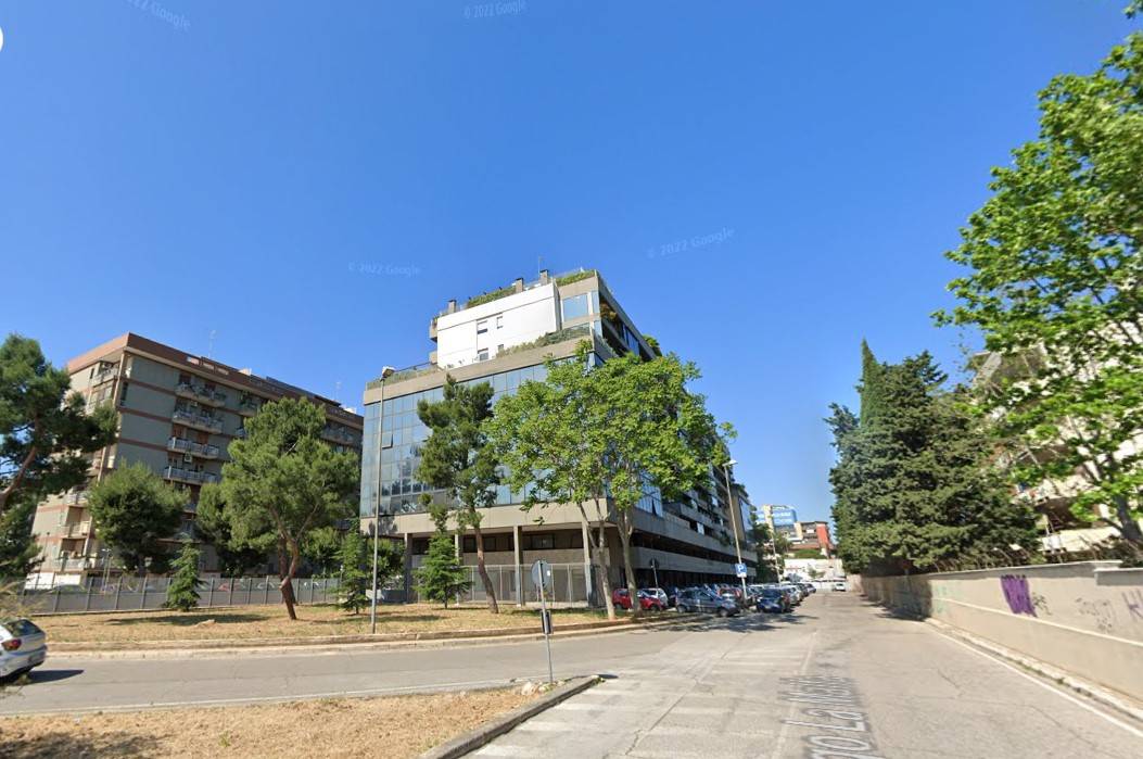 Studio/Ufficio in vendita a Bari, Carrassi