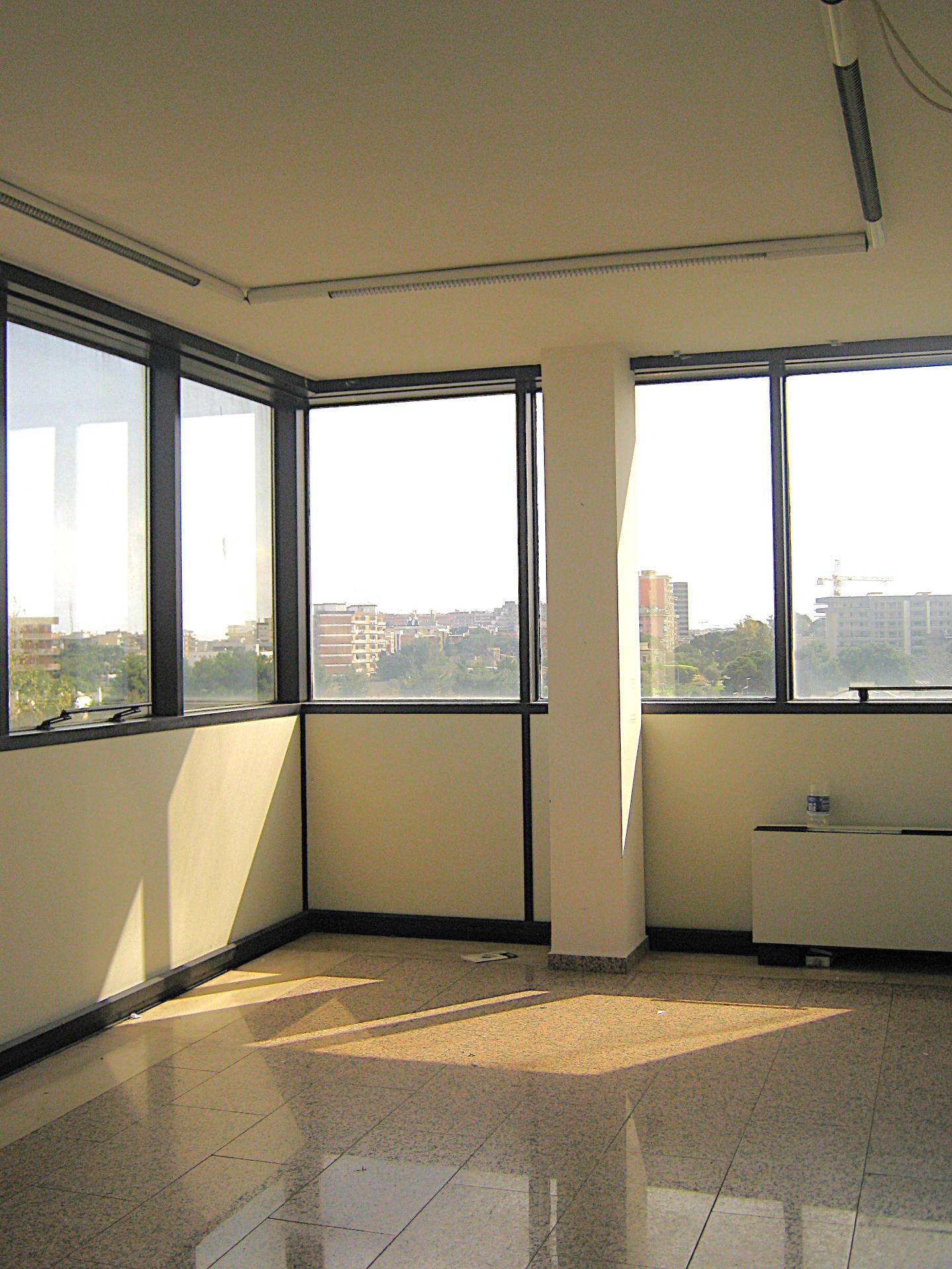 Studio/Ufficio in vendita a Bari, Carrassi