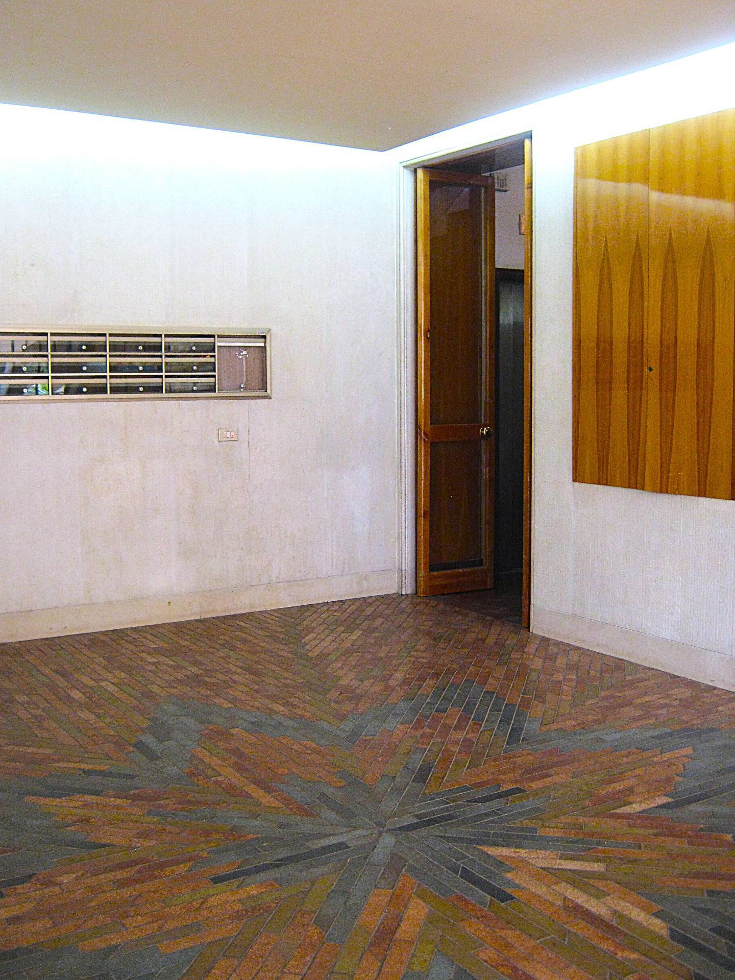 Studio/Ufficio in vendita a Bari, Carrassi